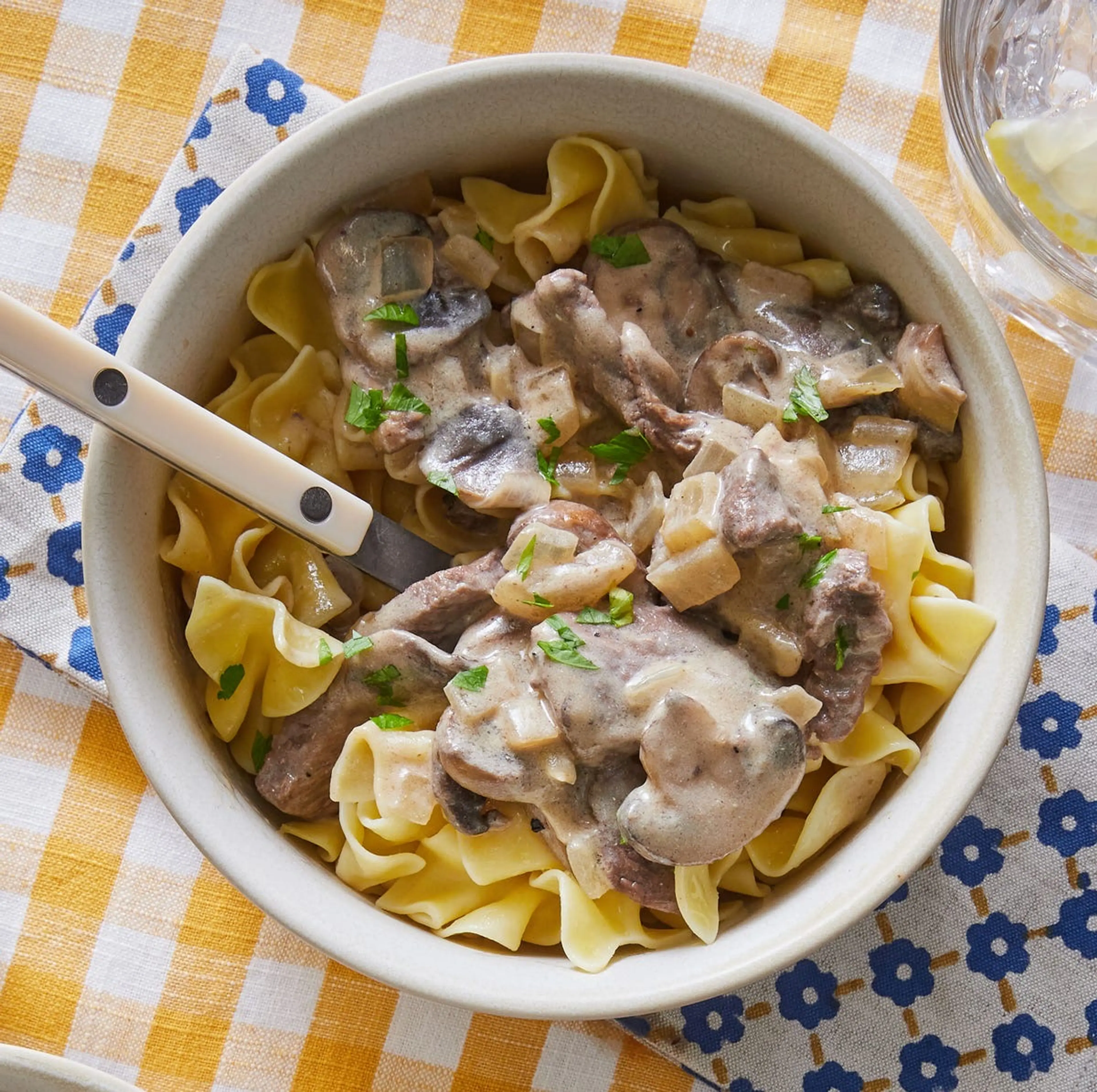 Slow Cooker Beef Stroganoff