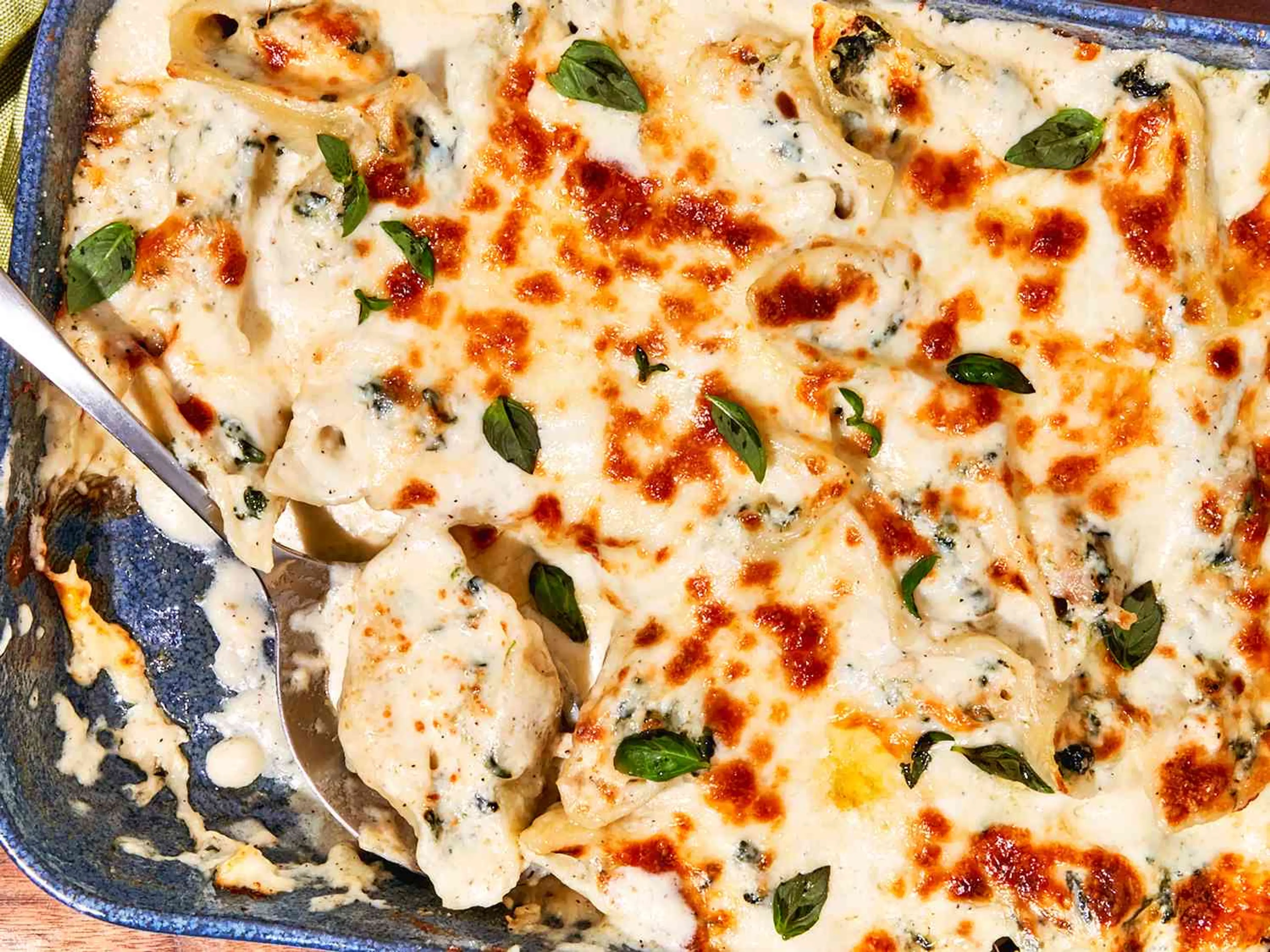 Chicken Spinach Alfredo Baked Stuffed Shells