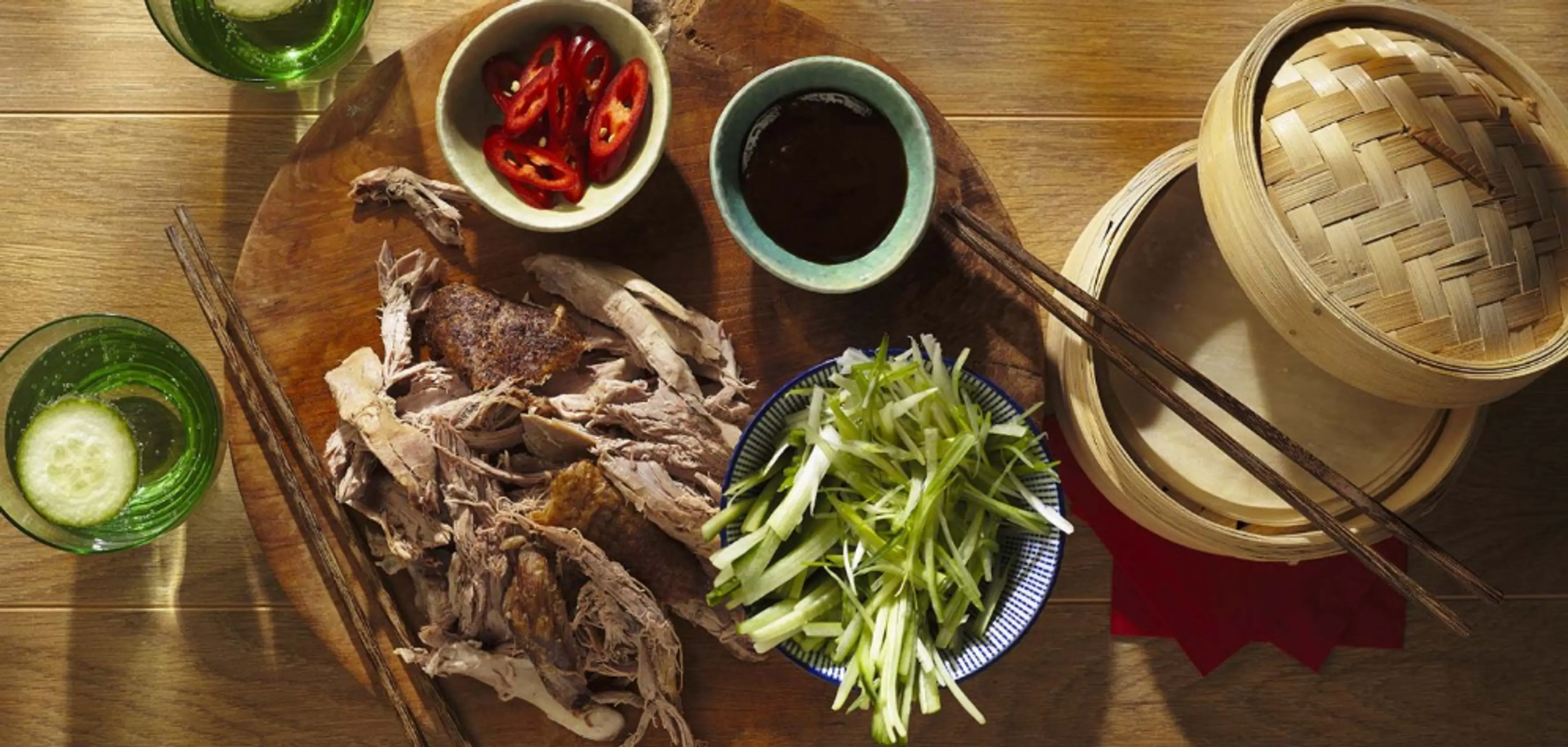 Homemade whole crispy aromatic duck