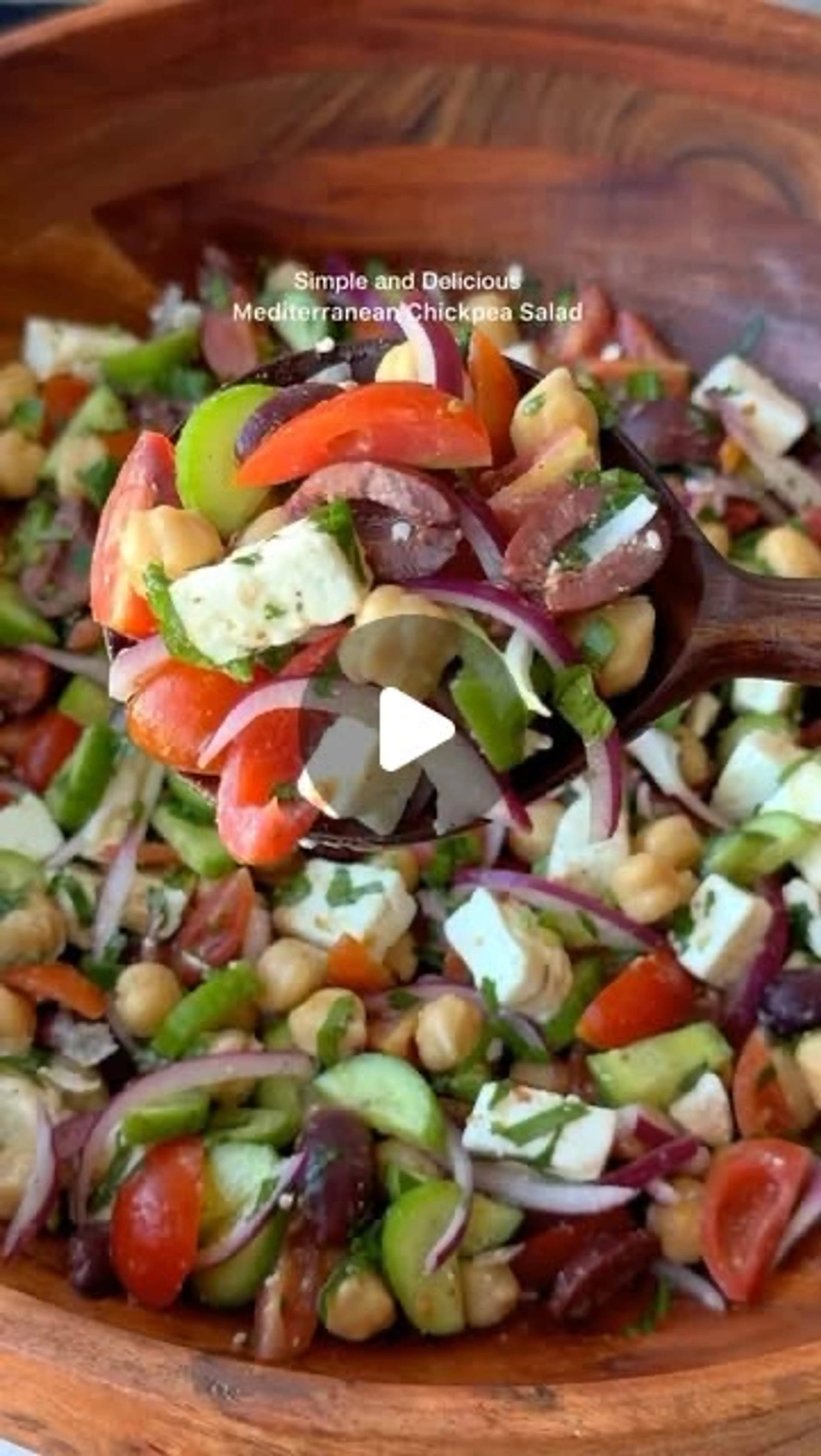 Simple and Delicious Mediterranean Chickpea Salad
