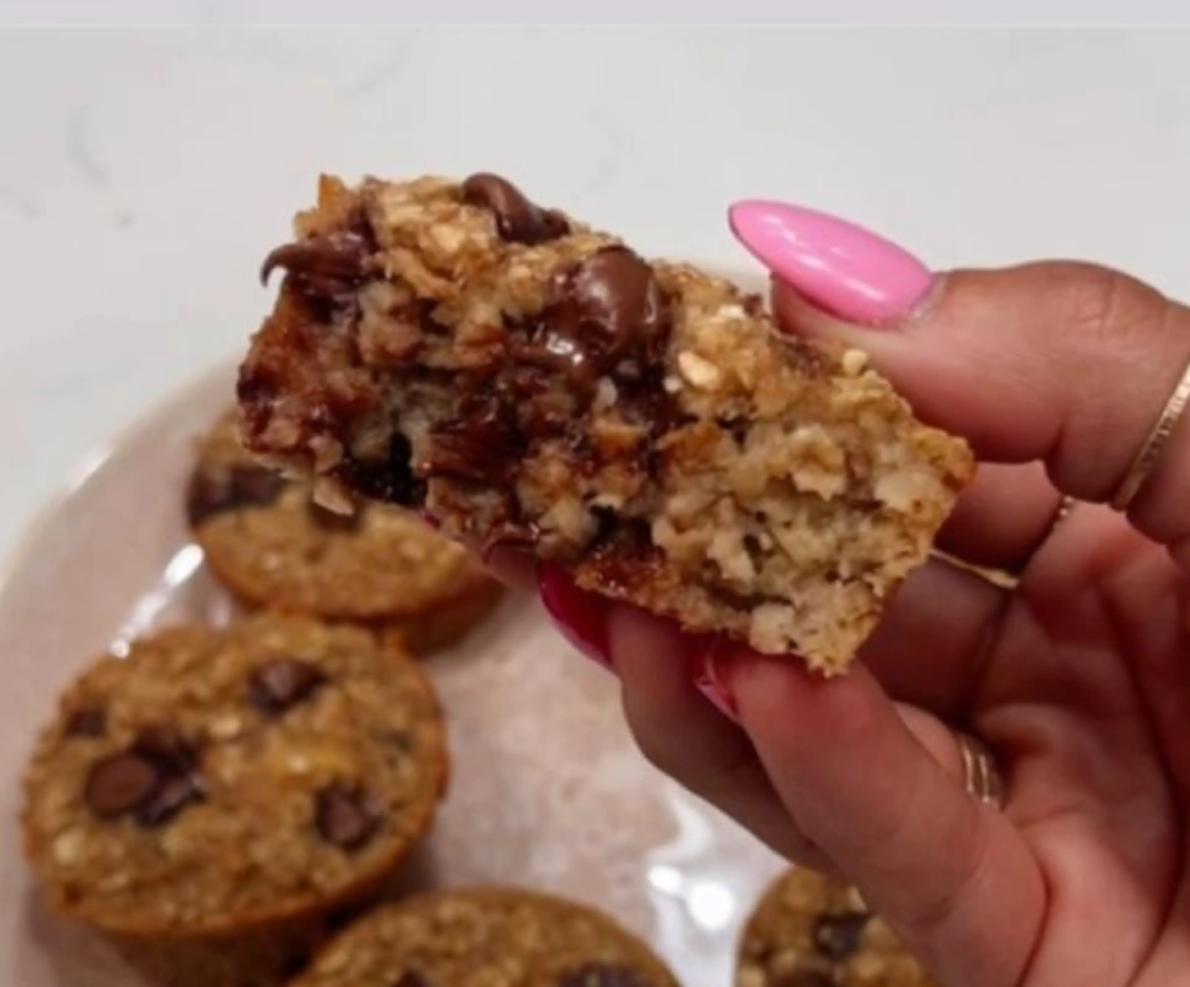 OATMEAL BITES