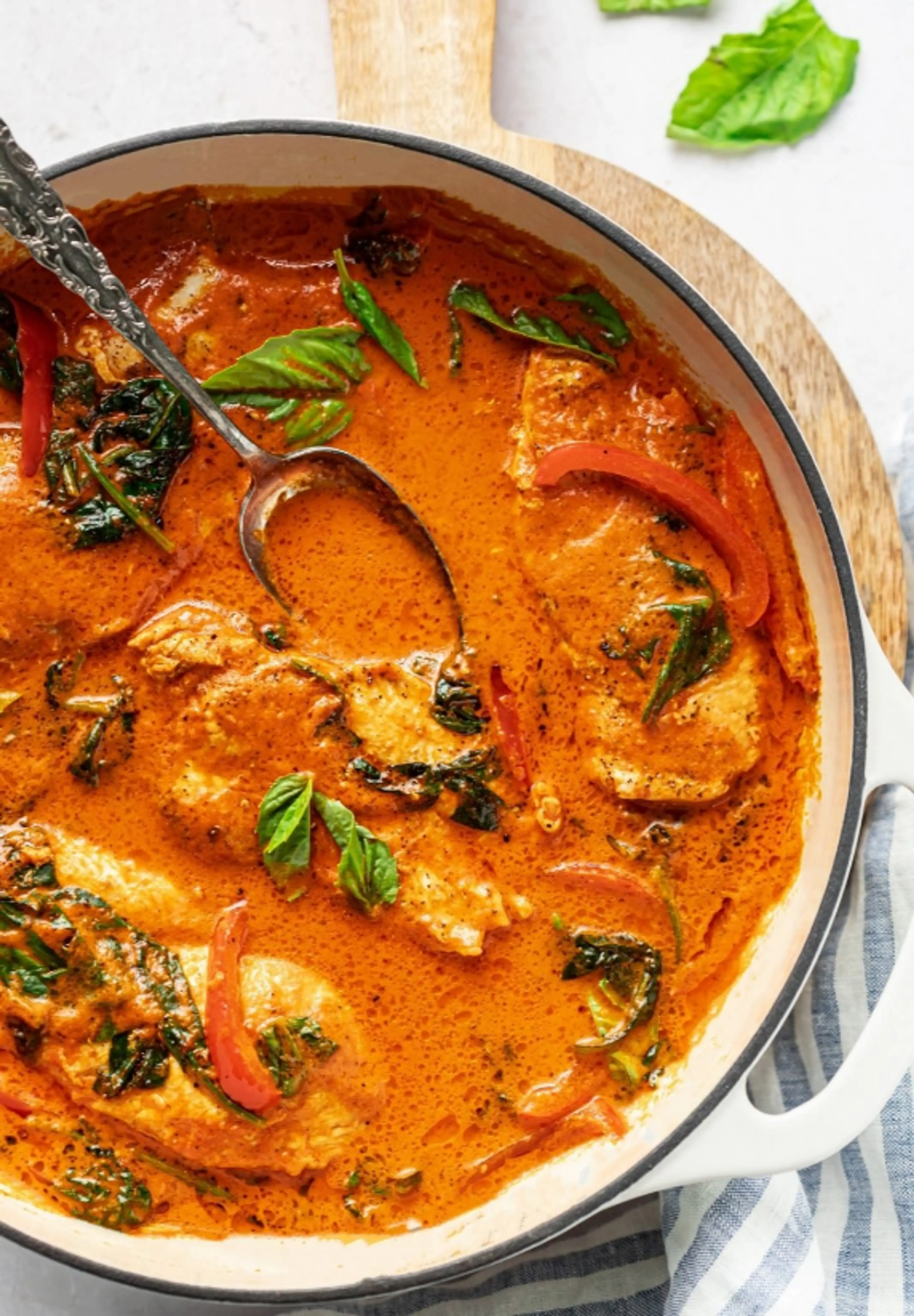 Sautéed Chicken in Creamy Red Pepper Sauce