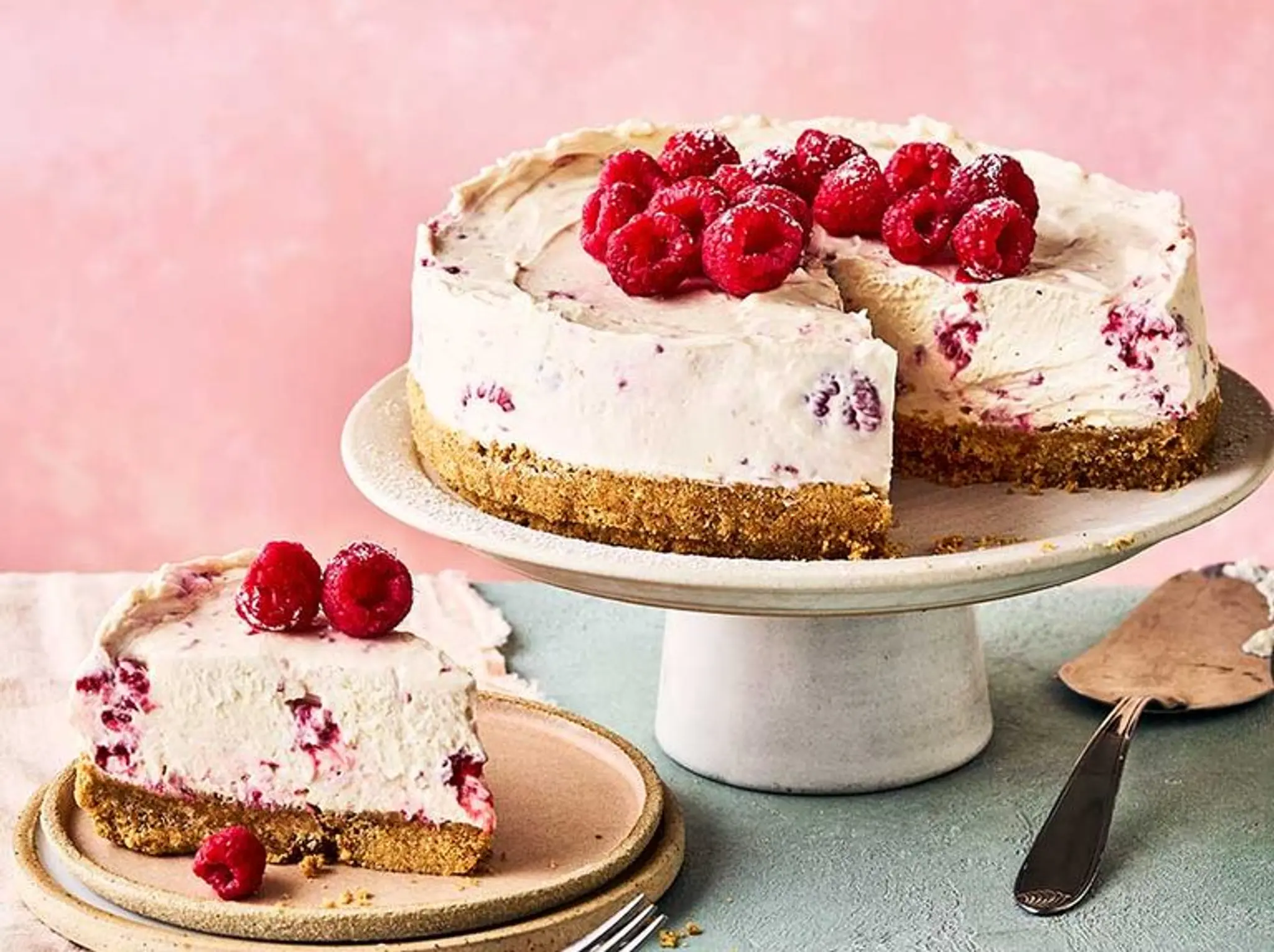 No-bake raspberry cheesecake