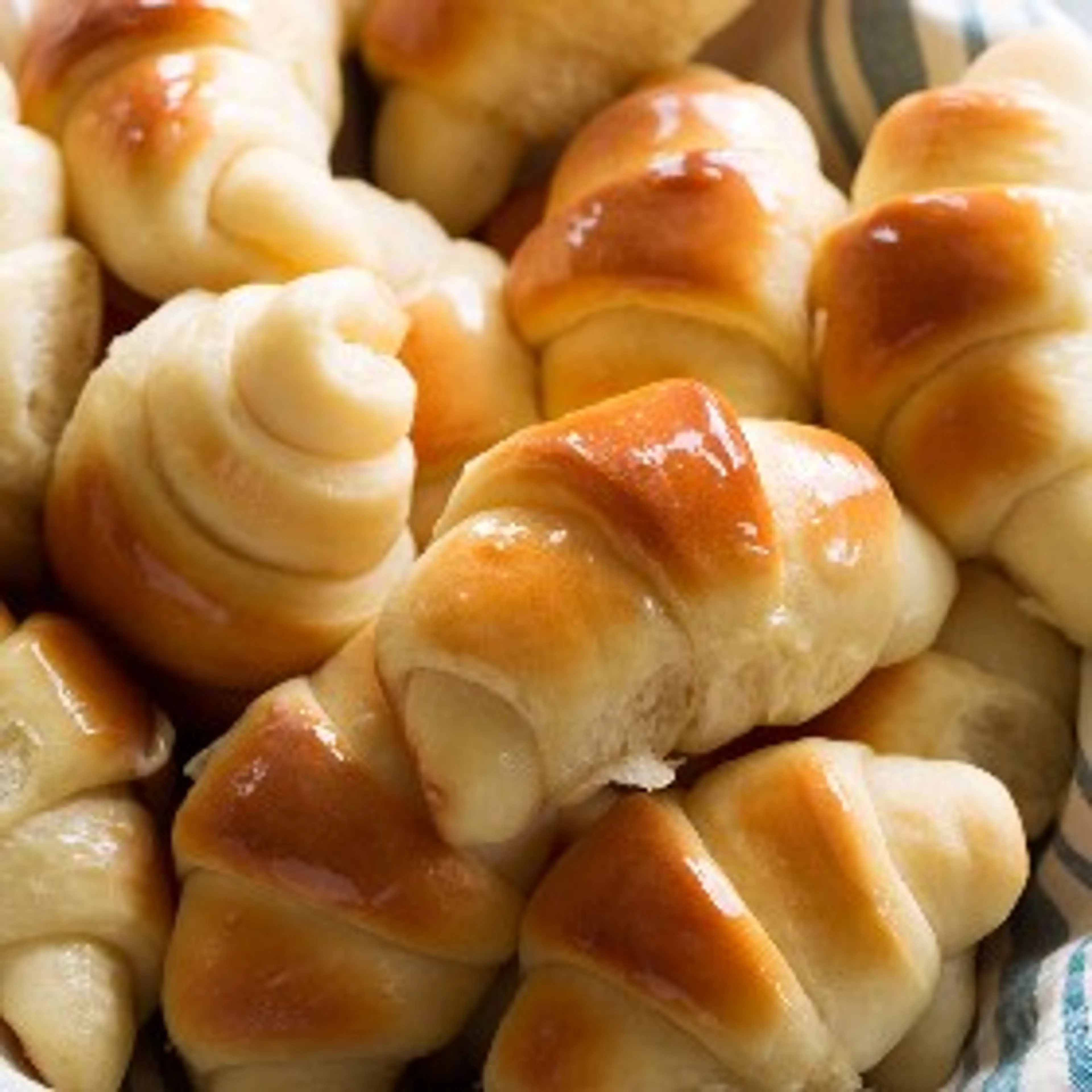 Amazing Dinner Rolls