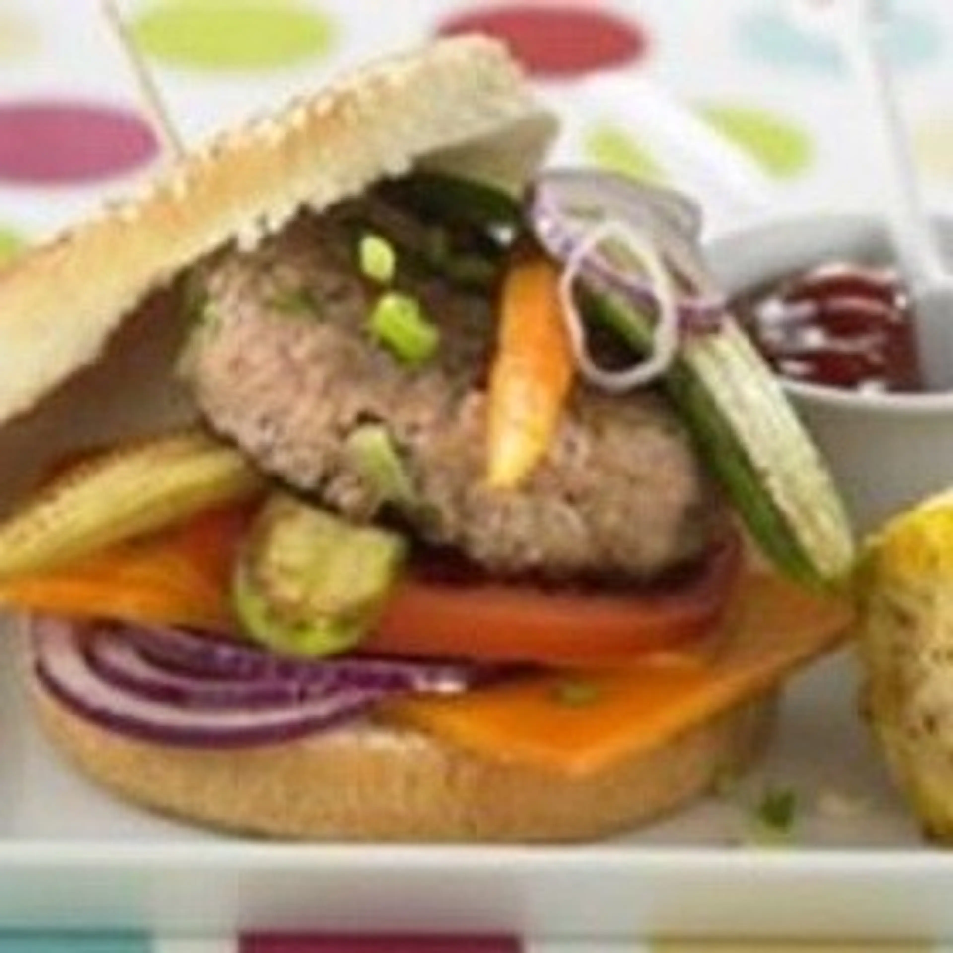 Hamburger Au Veau Et Légumes Grillés