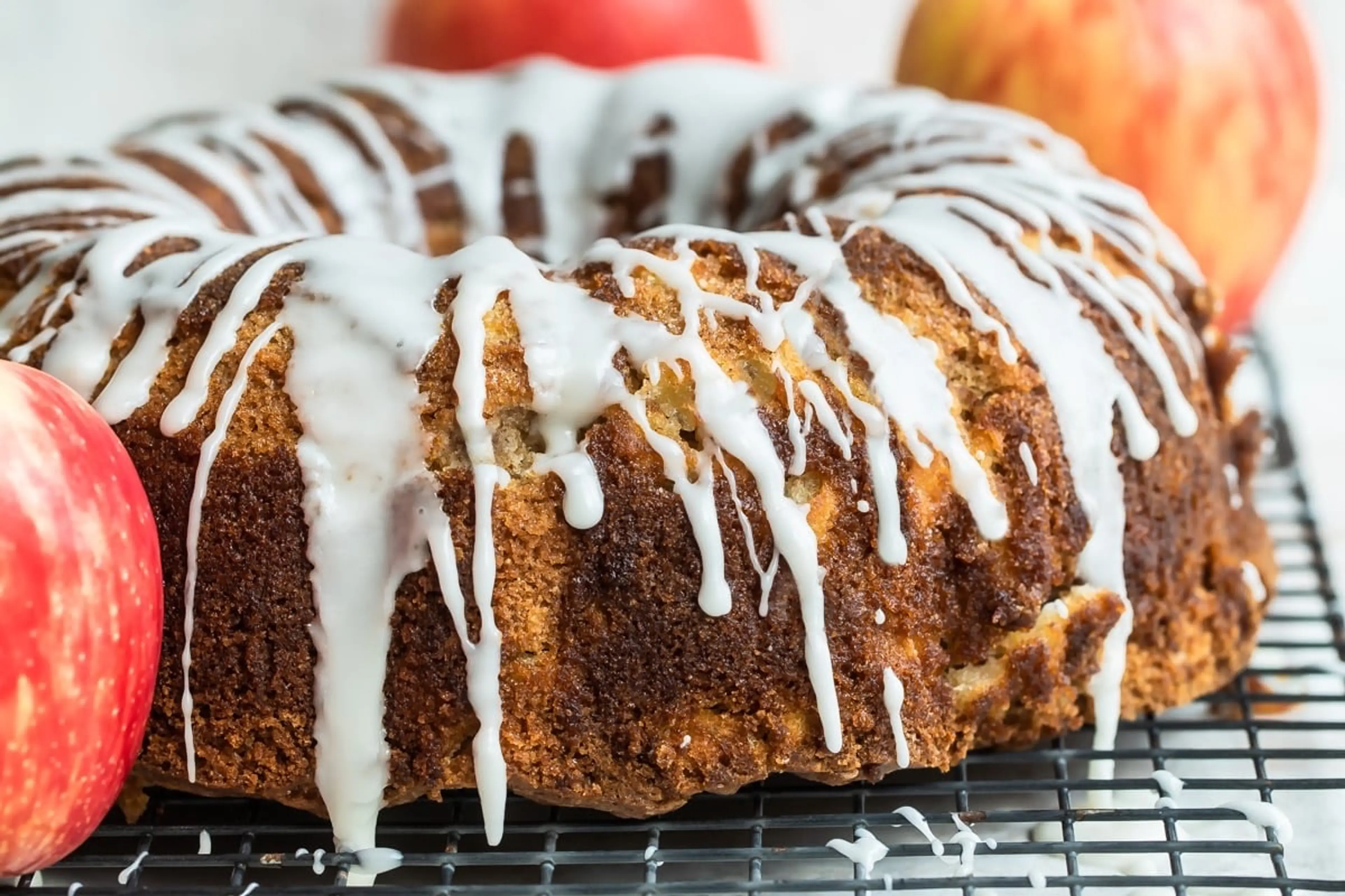 Cinnamon Apple Cake Recipe