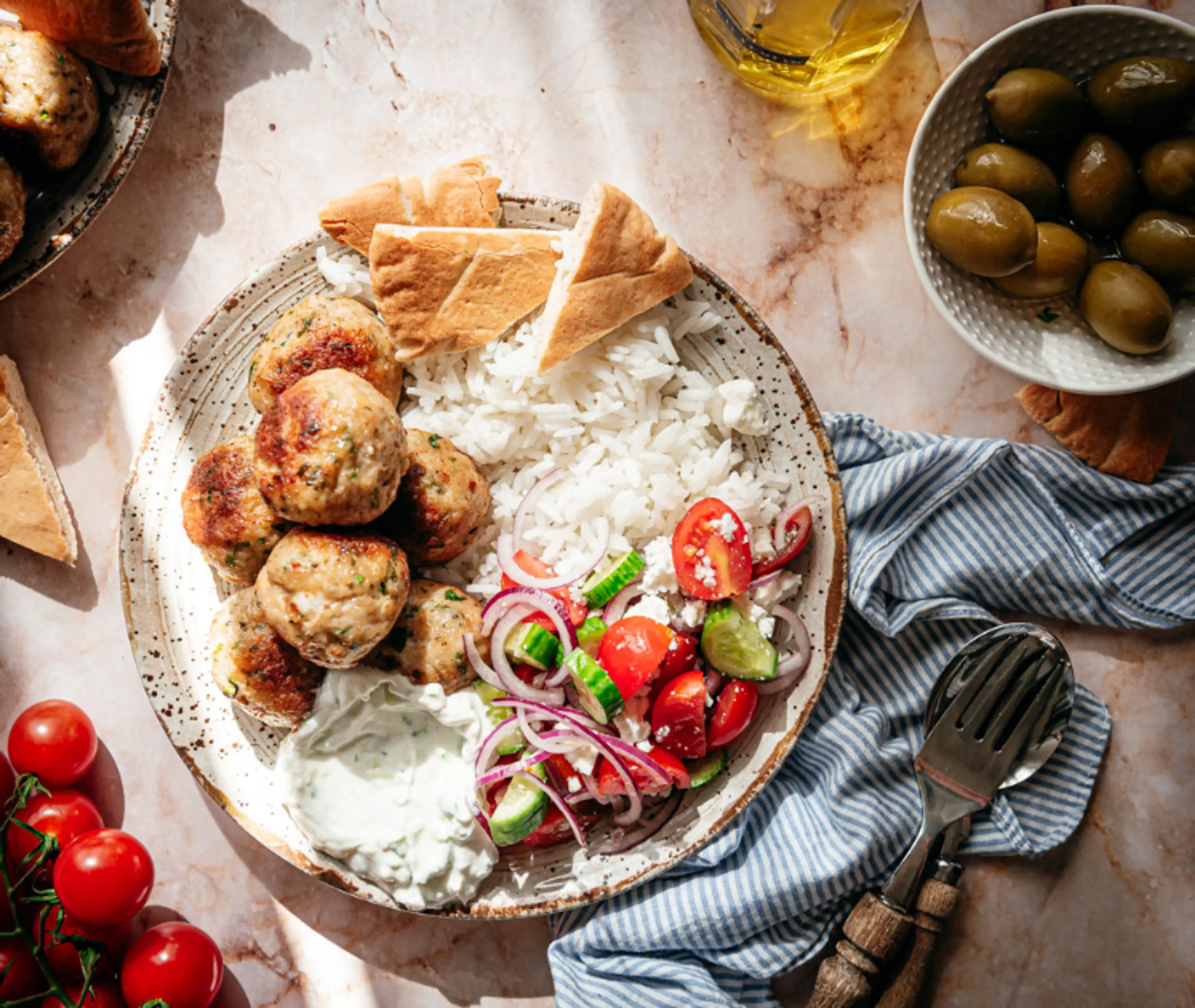 Griekse gehaktballetjes met kipgehakt
