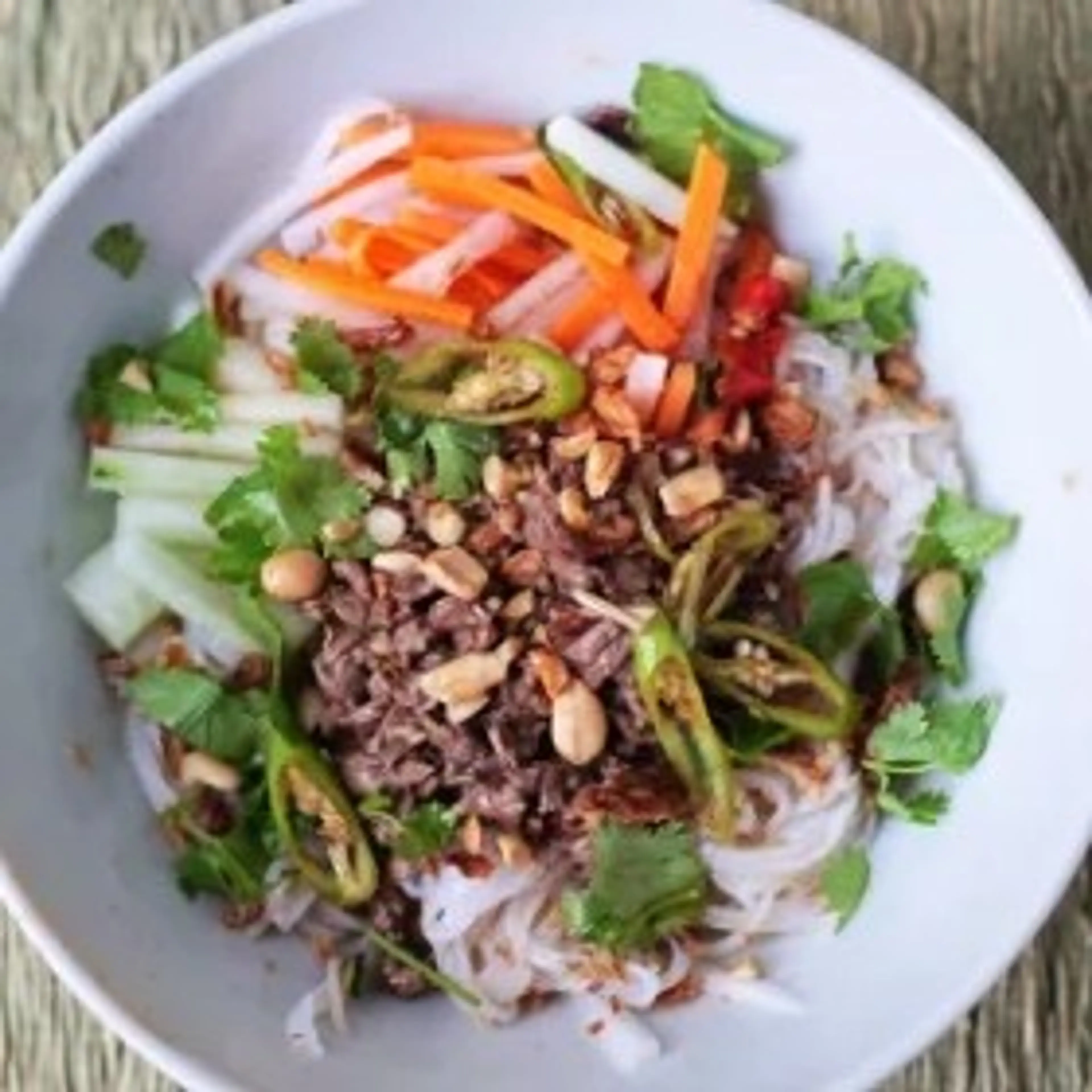 Vietnamese Noodle Salad with Lemongrass Beef (Bun Bo Xao)