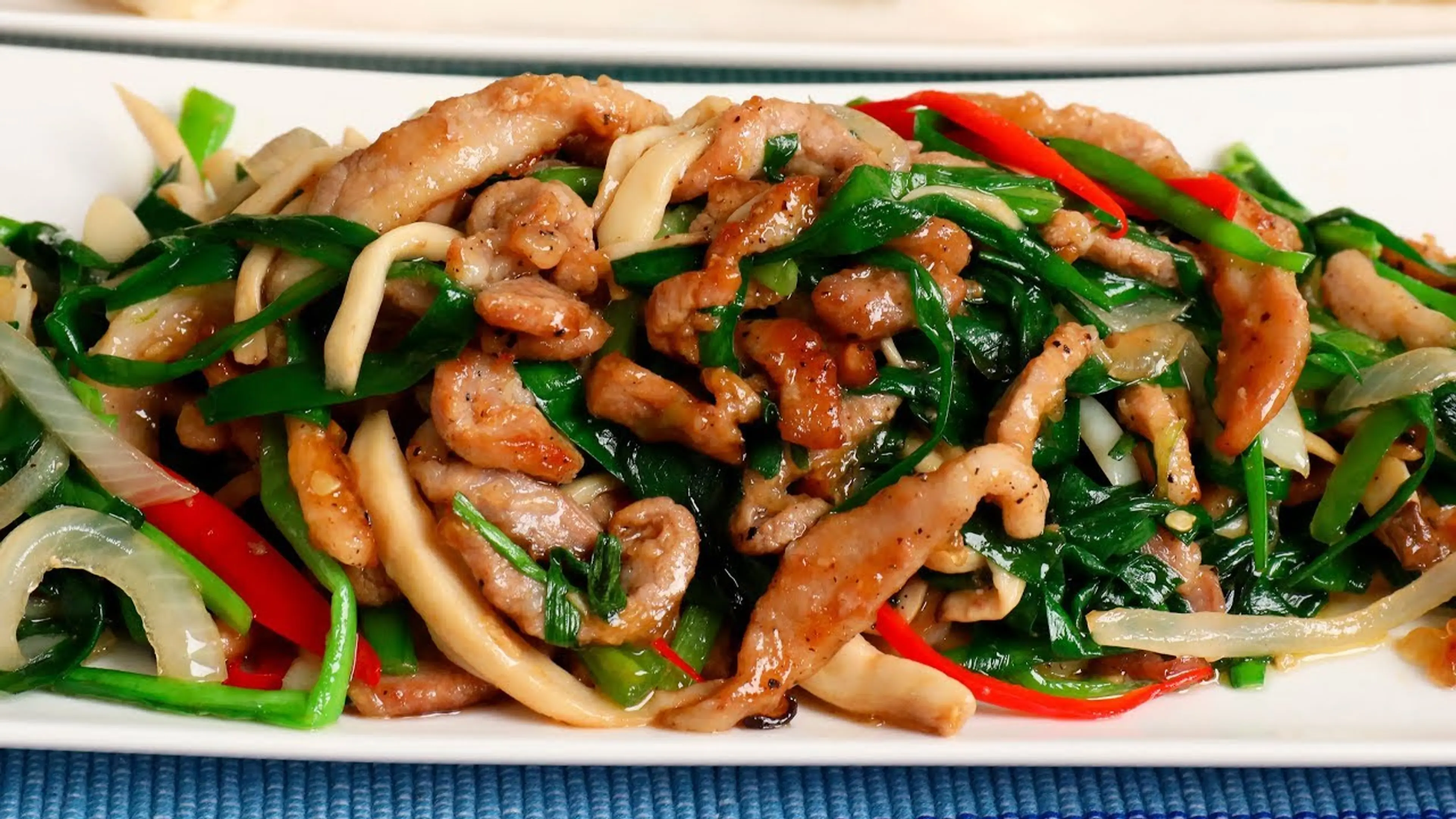 Stir-fried Asian chives and vegetables (Buchu-japchae)