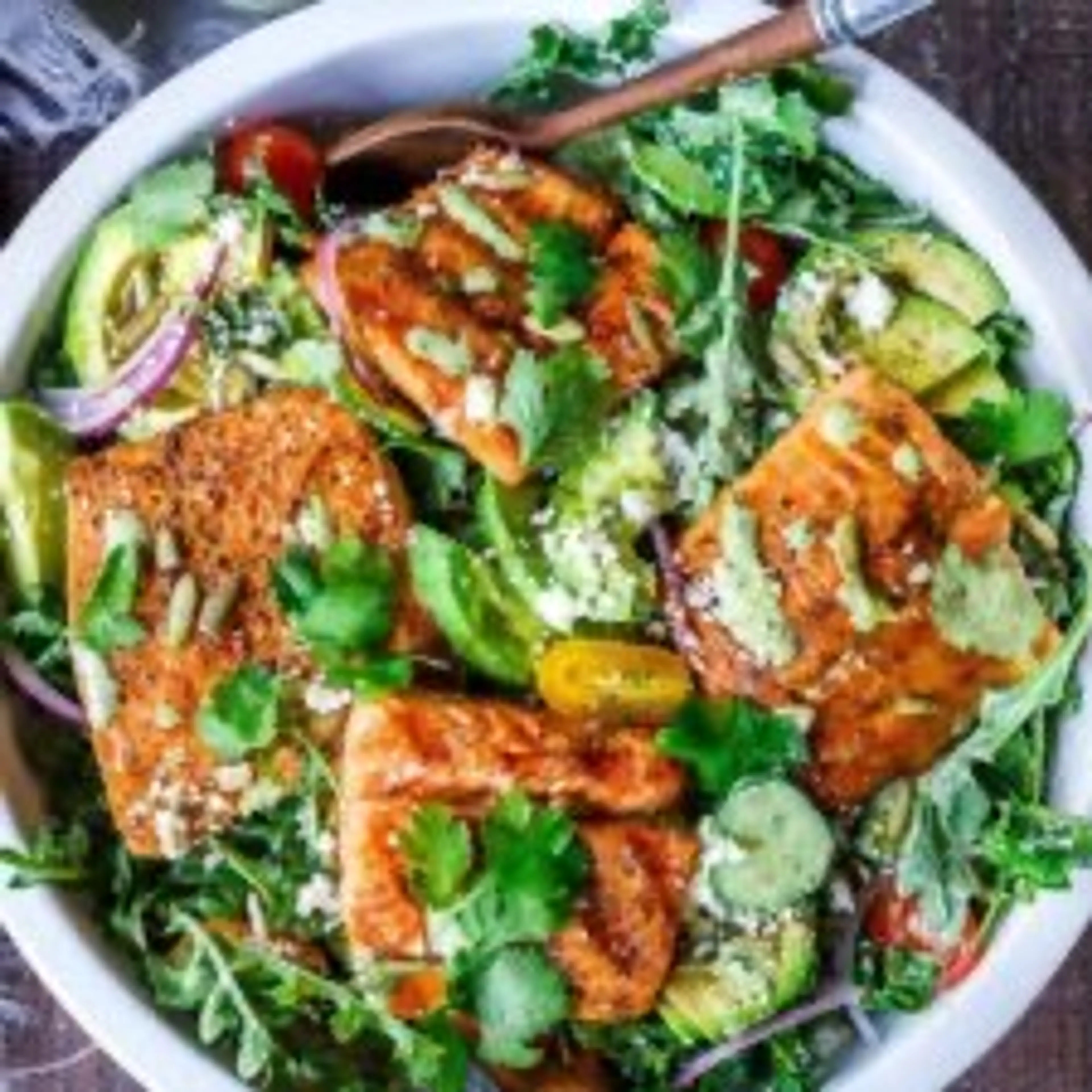 Grilled Salmon Salad with Creamy Cilntro Lime Dressing
