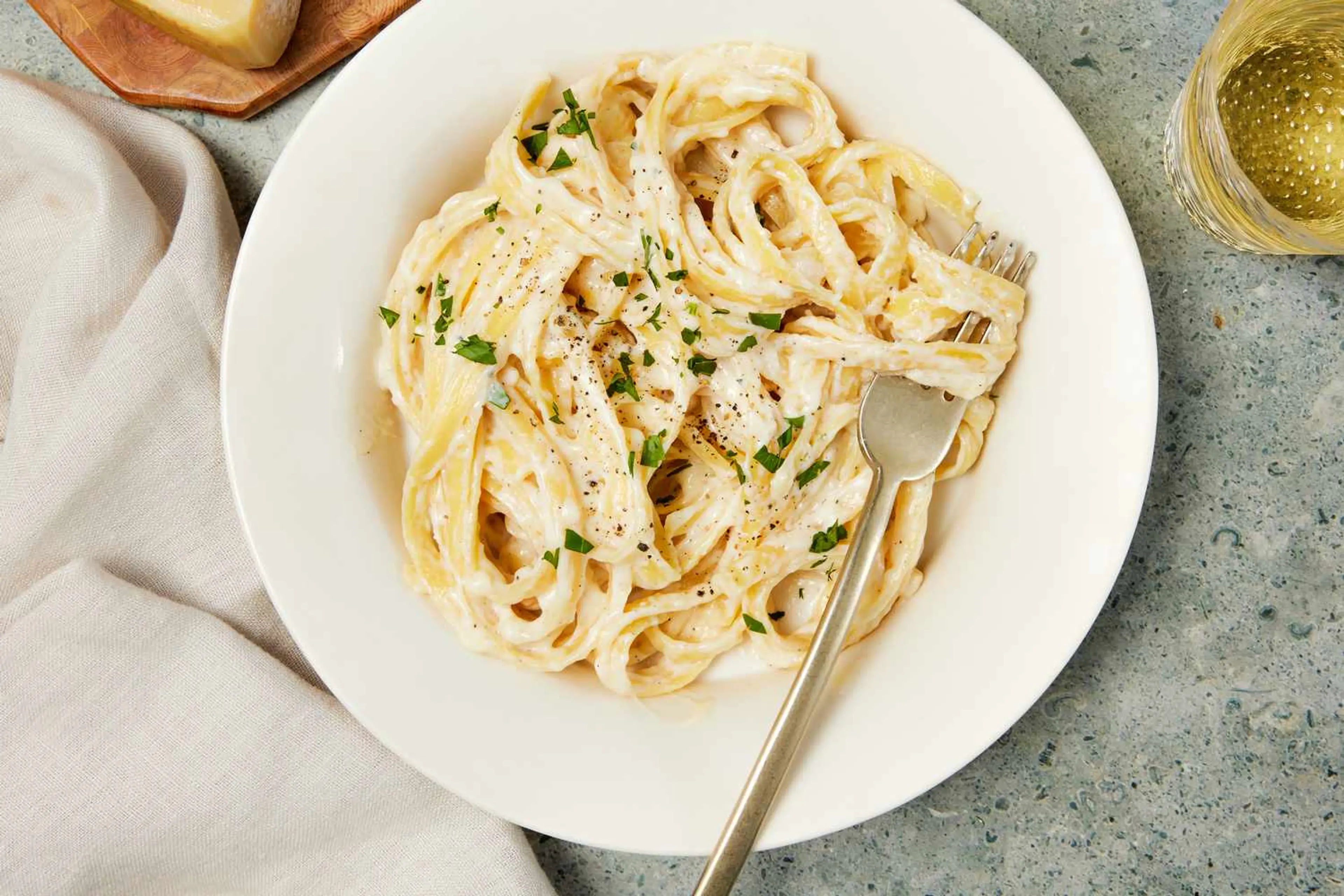 Copycat Olive Garden Fettuccine Alfredo