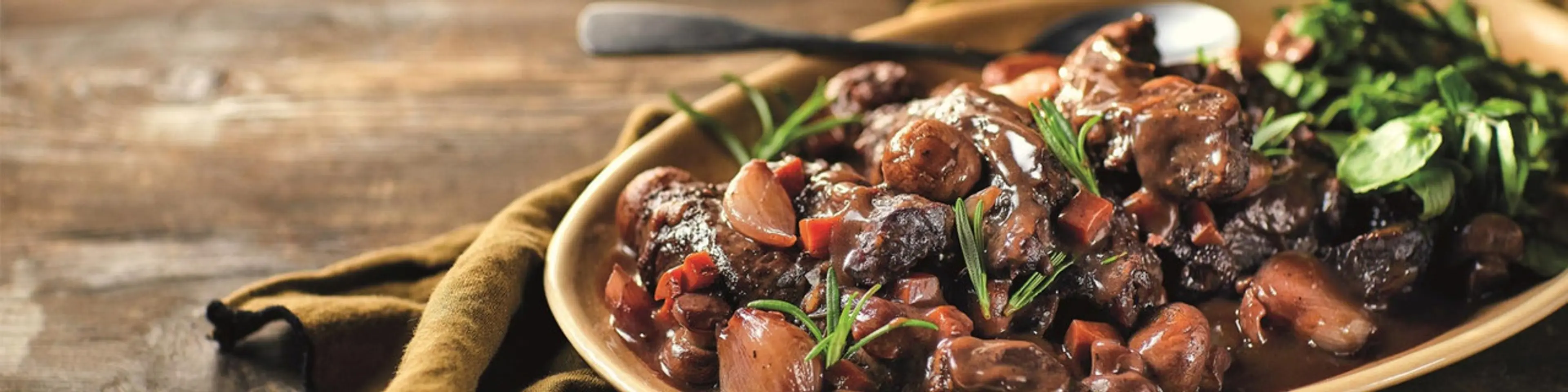 CLASSIC RIB TRIM CASSEROLE