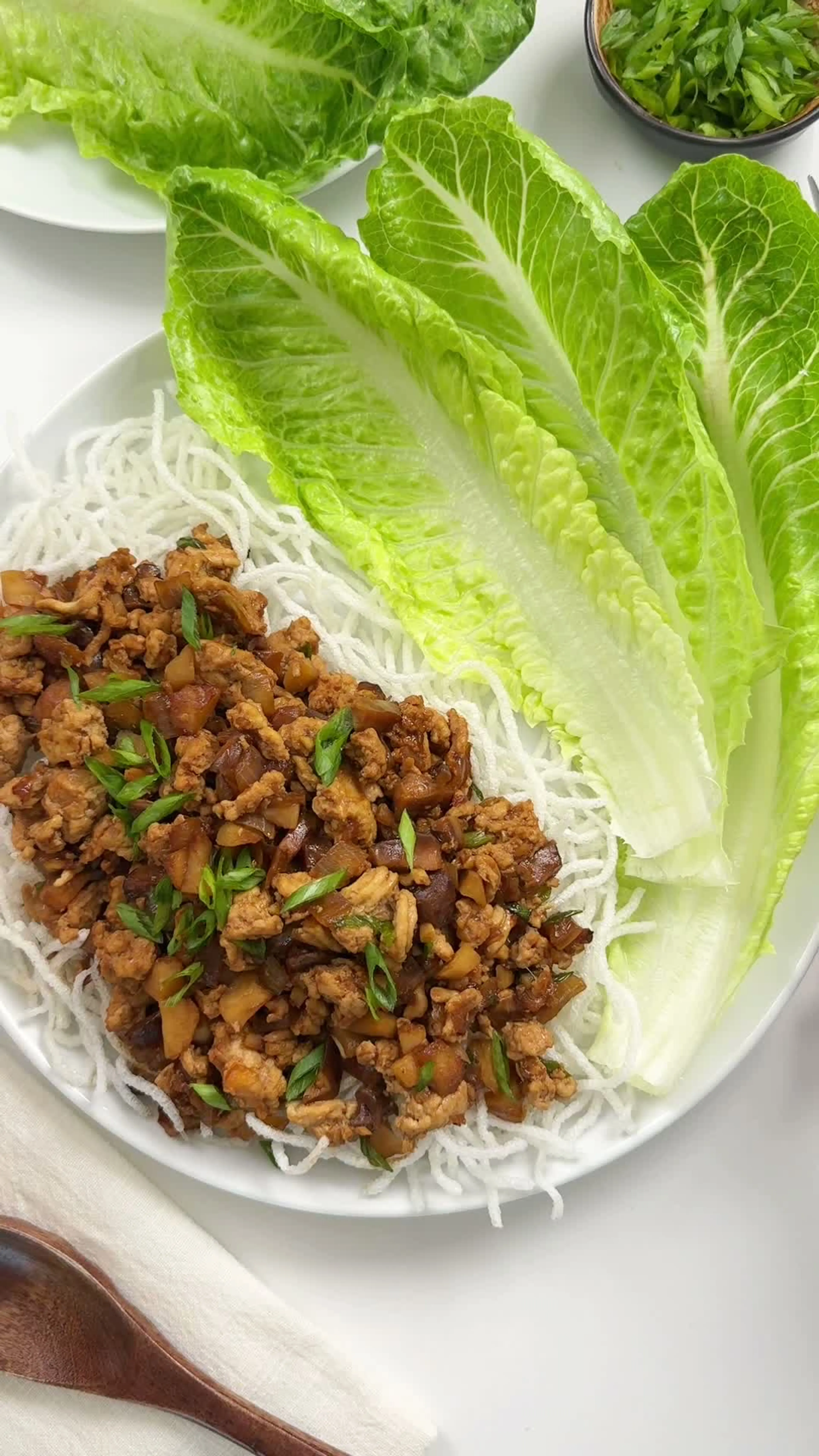 Chicken Lettuce Wraps (p.f. Chang's Inspired