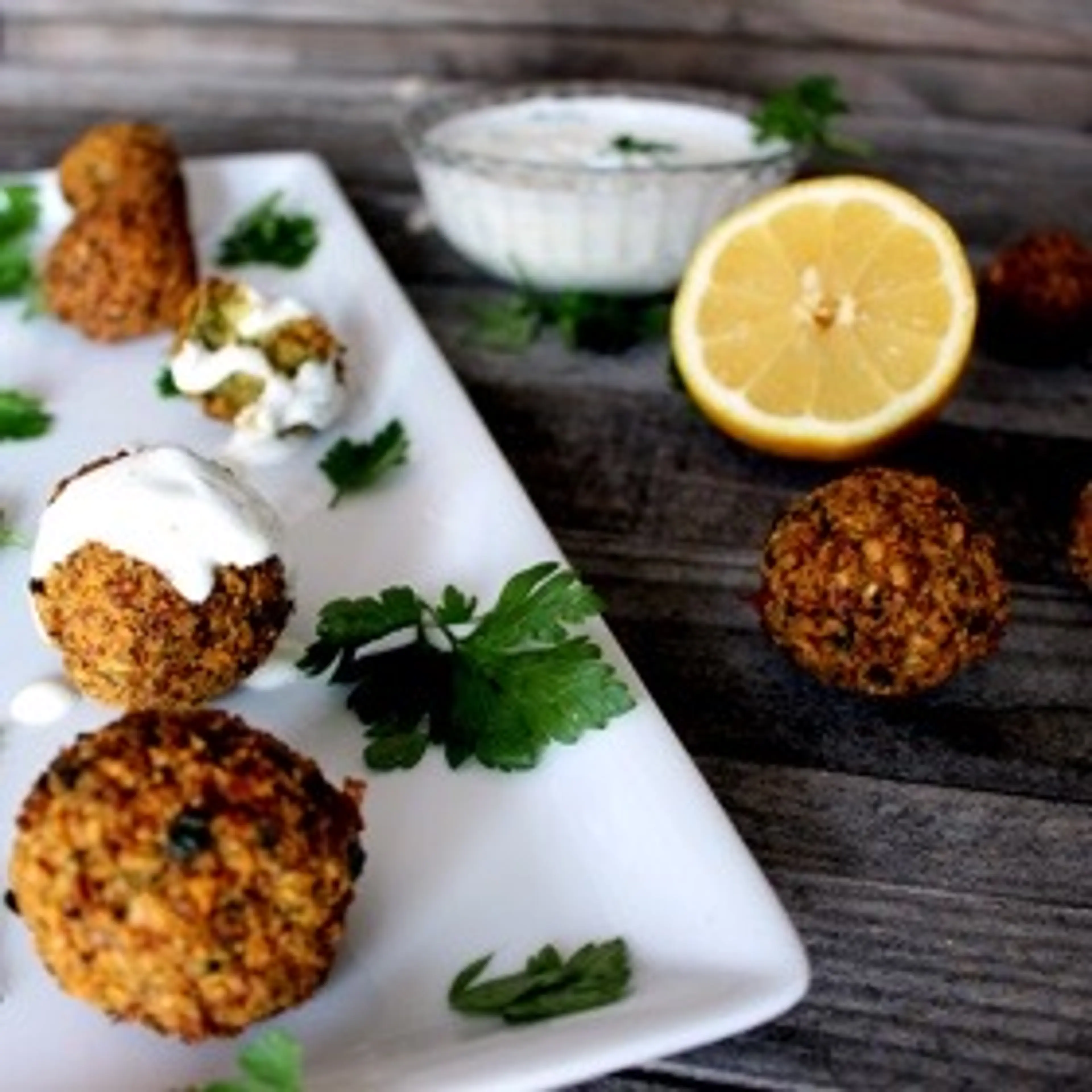 Falafels Maison Et Sa Sauce Au Yaourt – Cuisine Moi Un Mouto
