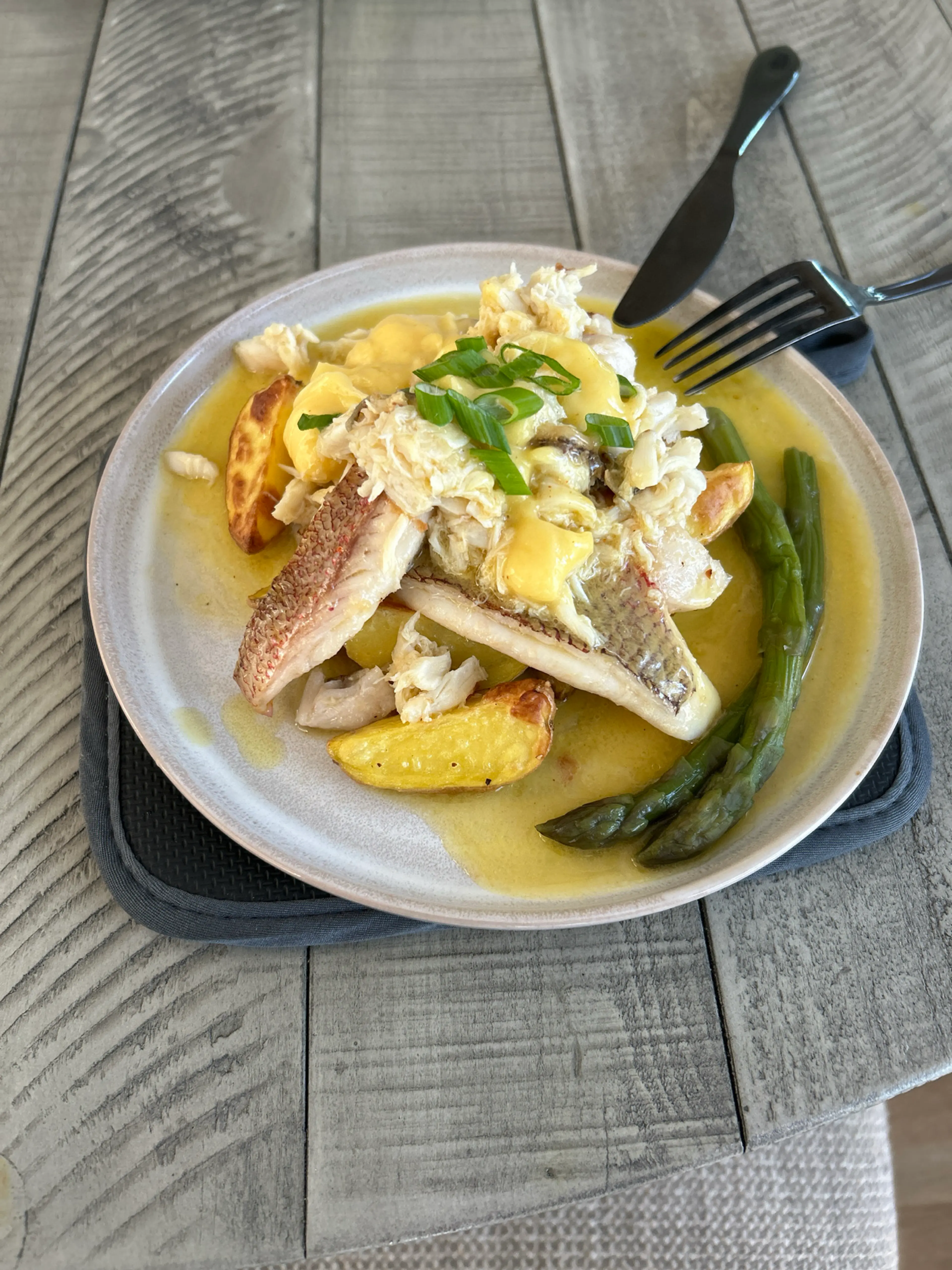 Pan Seared Snapper Oscar Style