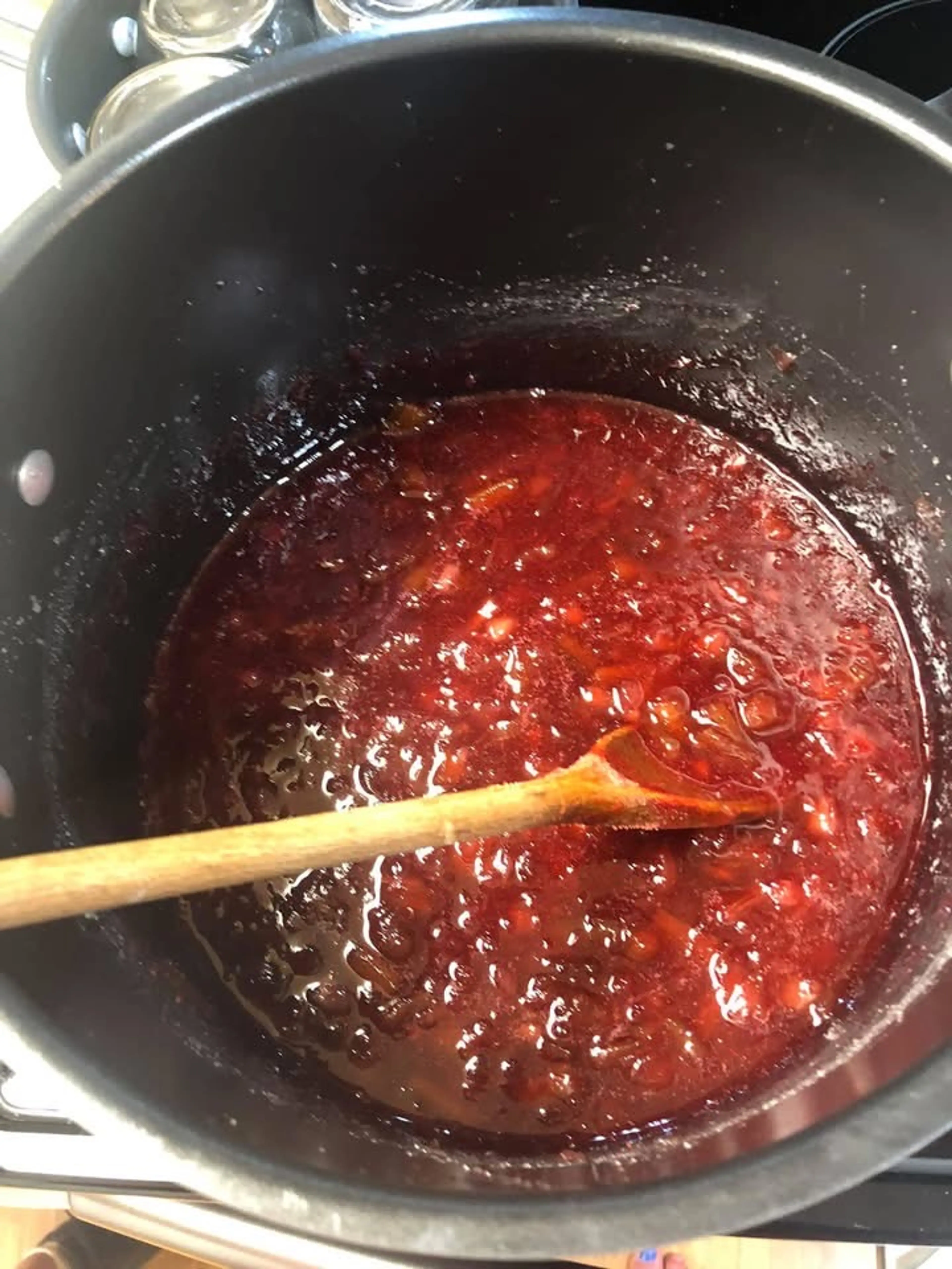 Strawberry Rhubarb Jam (Bonnie Troutner)