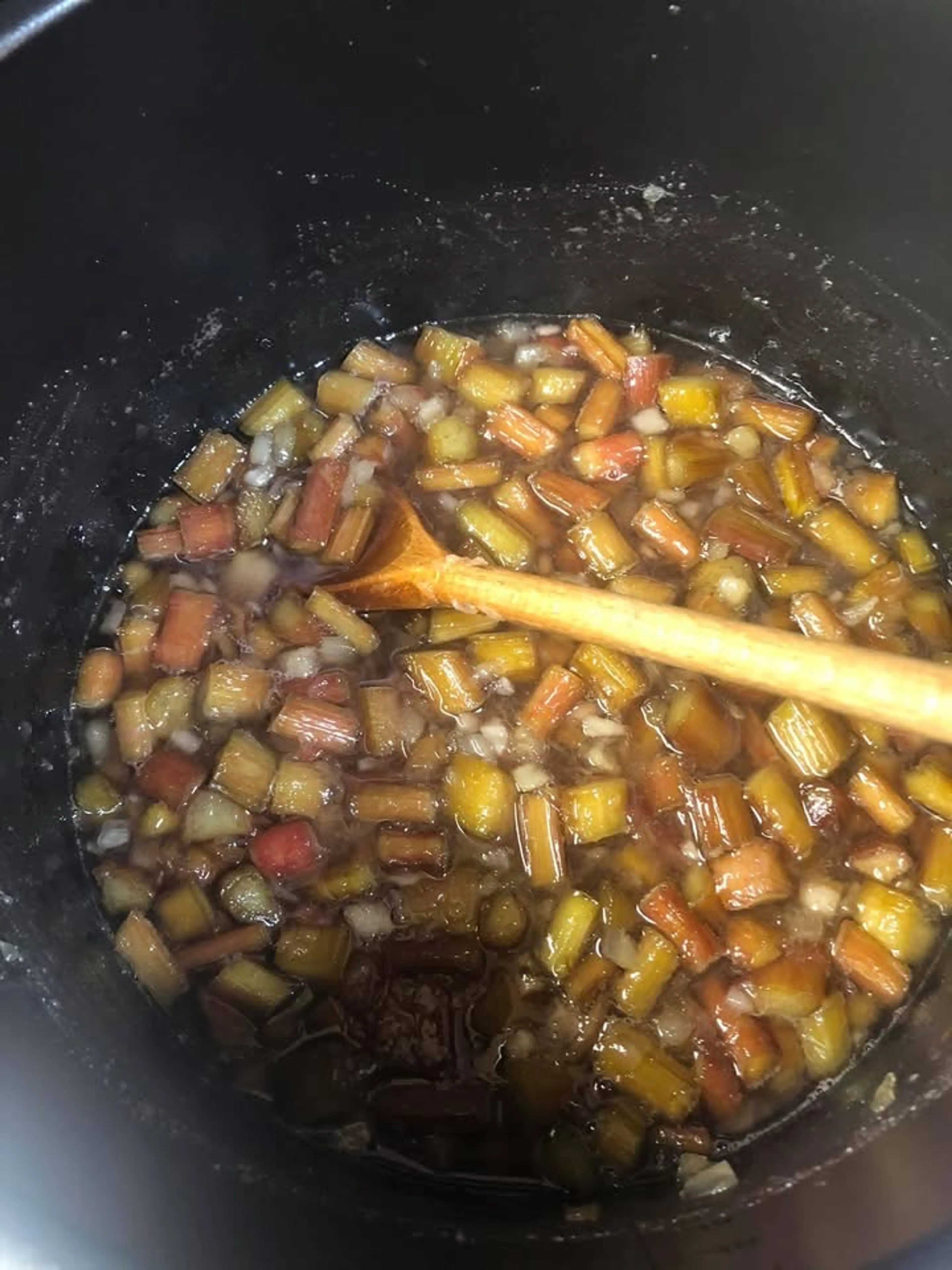 Strawberry Rhubarb Jam (Bonnie Troutner)