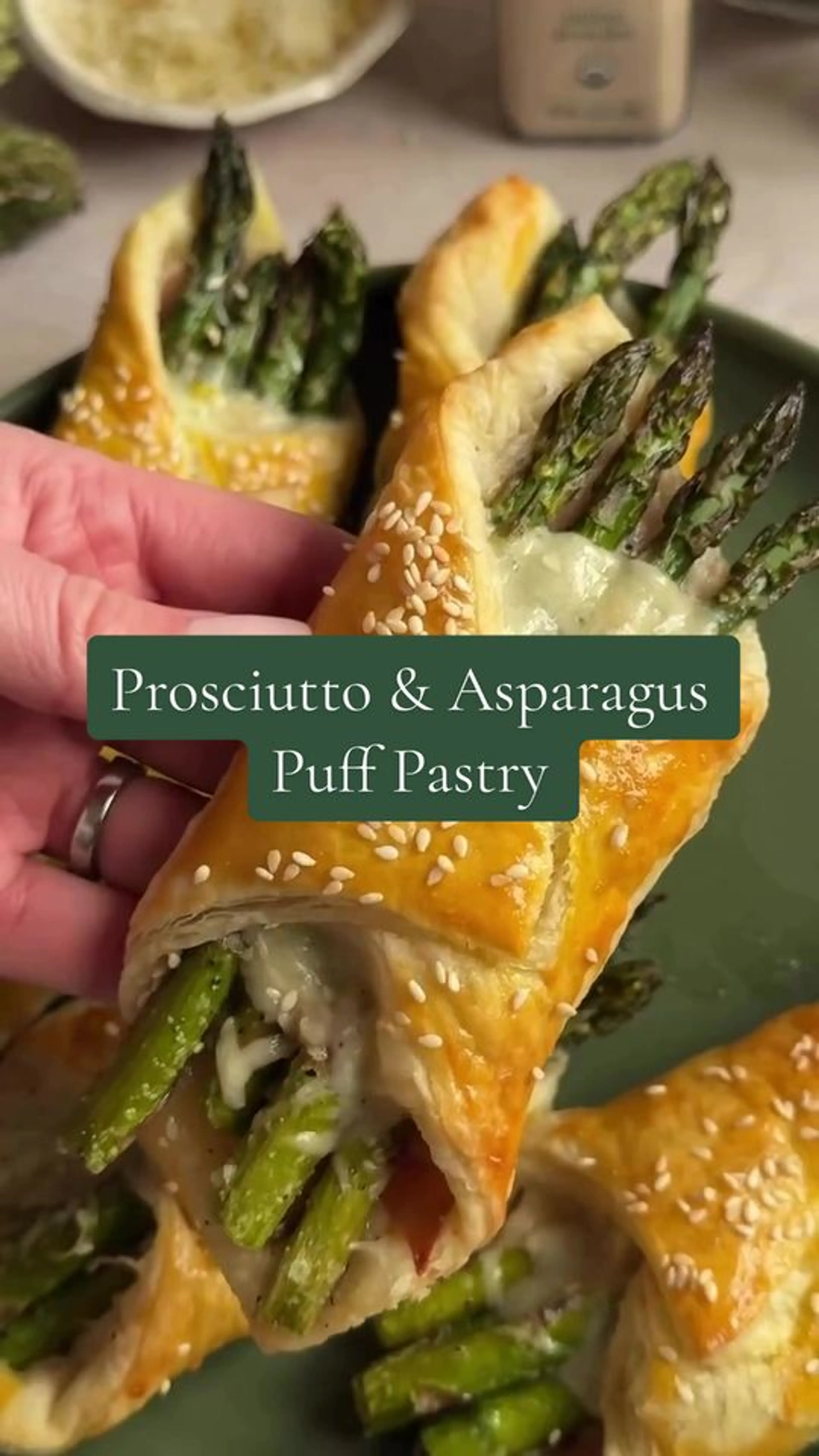 Prosciutto and Asparagus Puff Pastry Bundles
