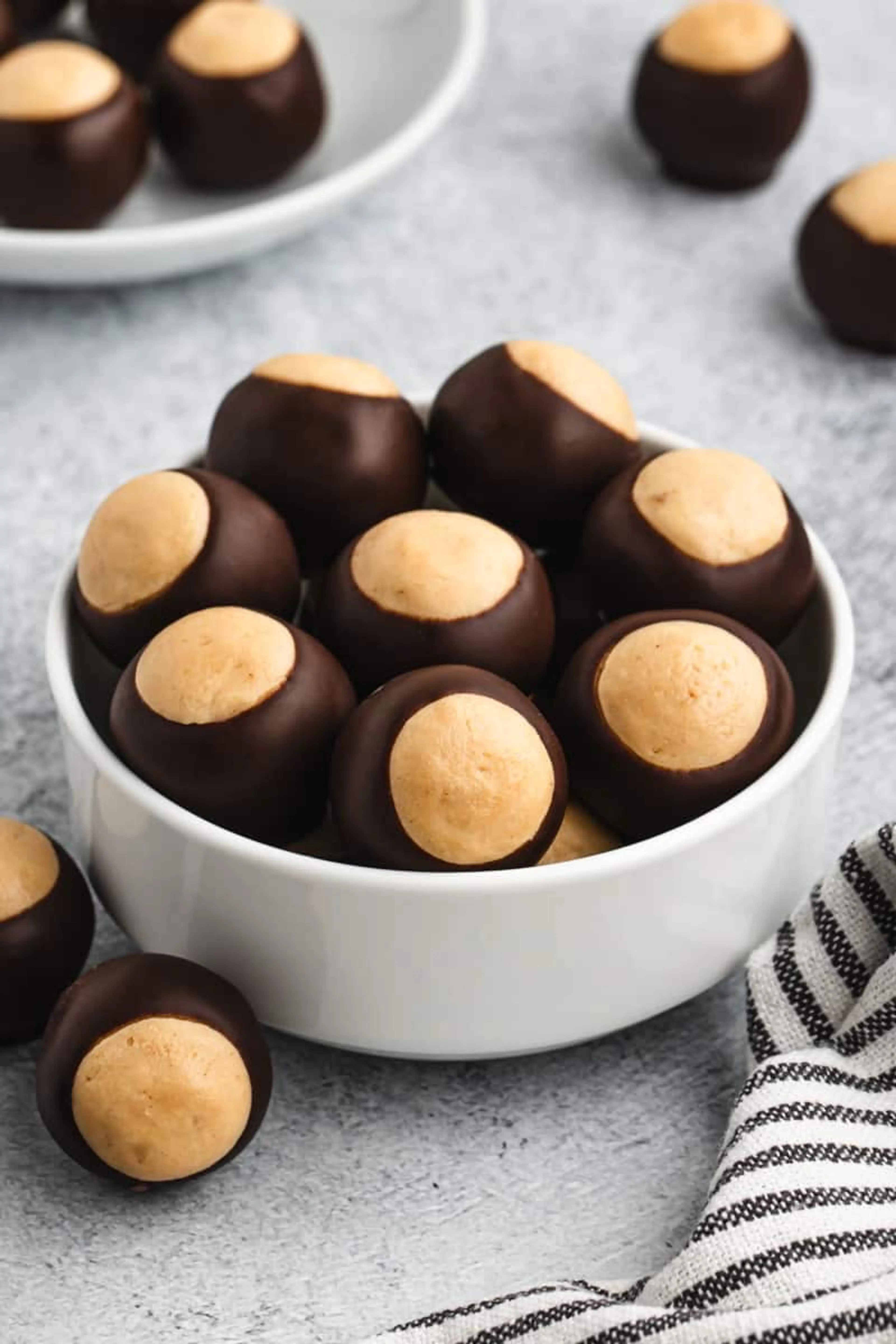 Peanut Butter Balls (Buckeyes)