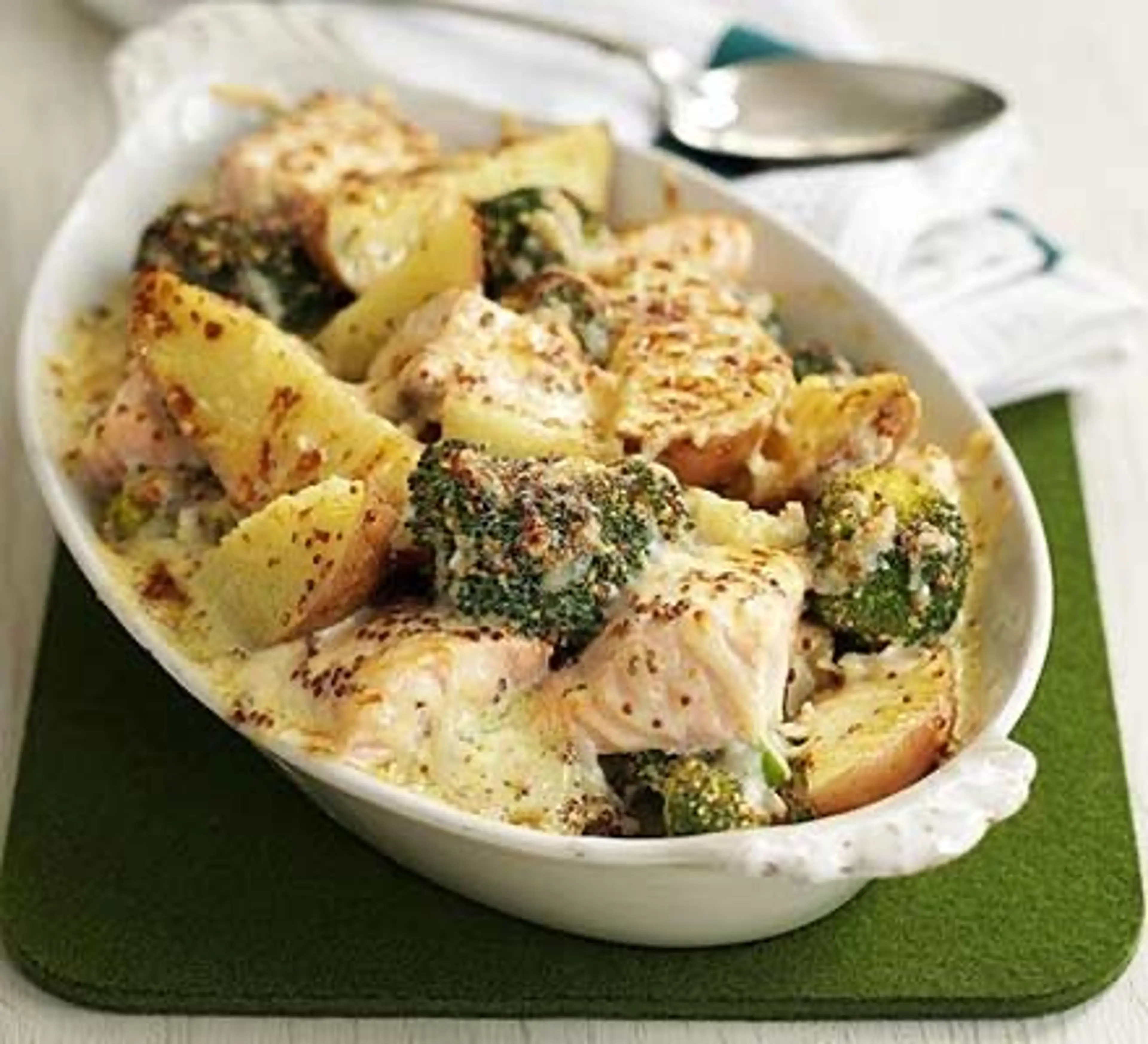 Salmon, broccoli & potato bake