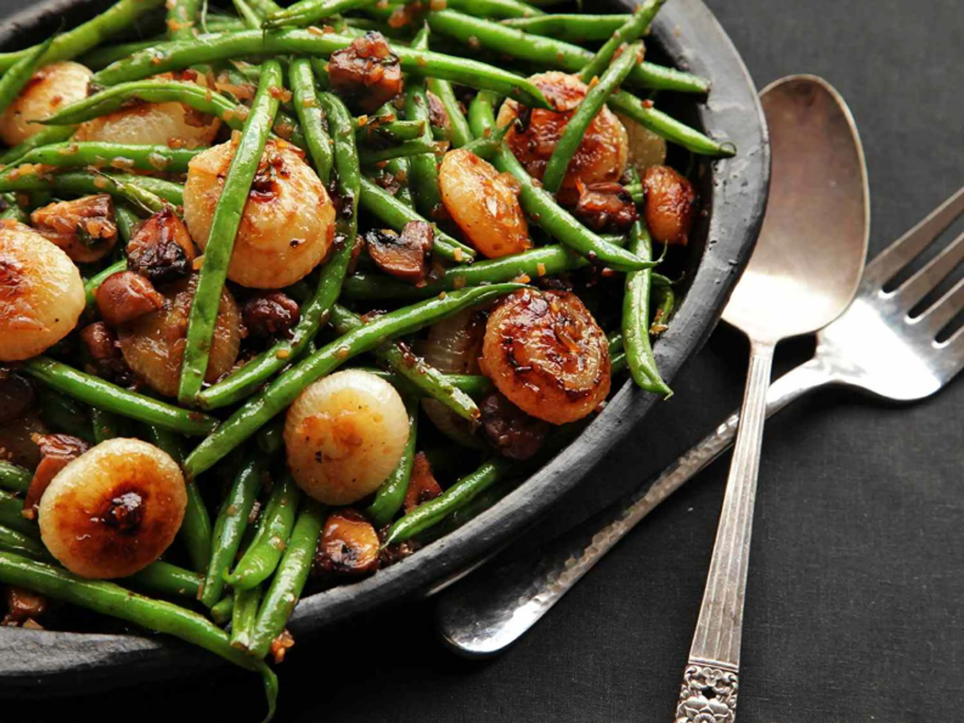 Sautéed Green Beans With Mushrooms and Caramelized Cipollini