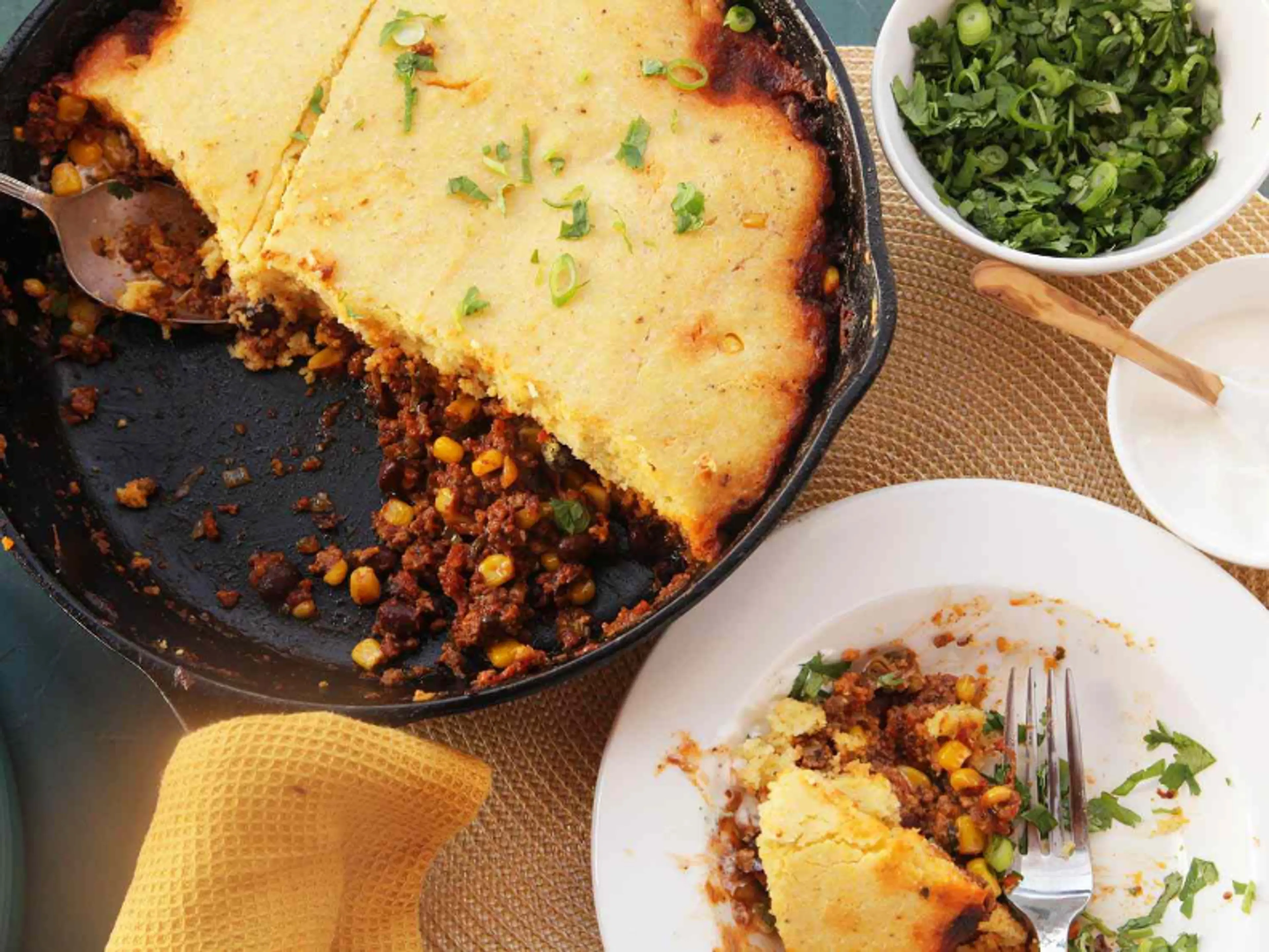 Easy Skillet Tamale Pie With Cornbread Crust