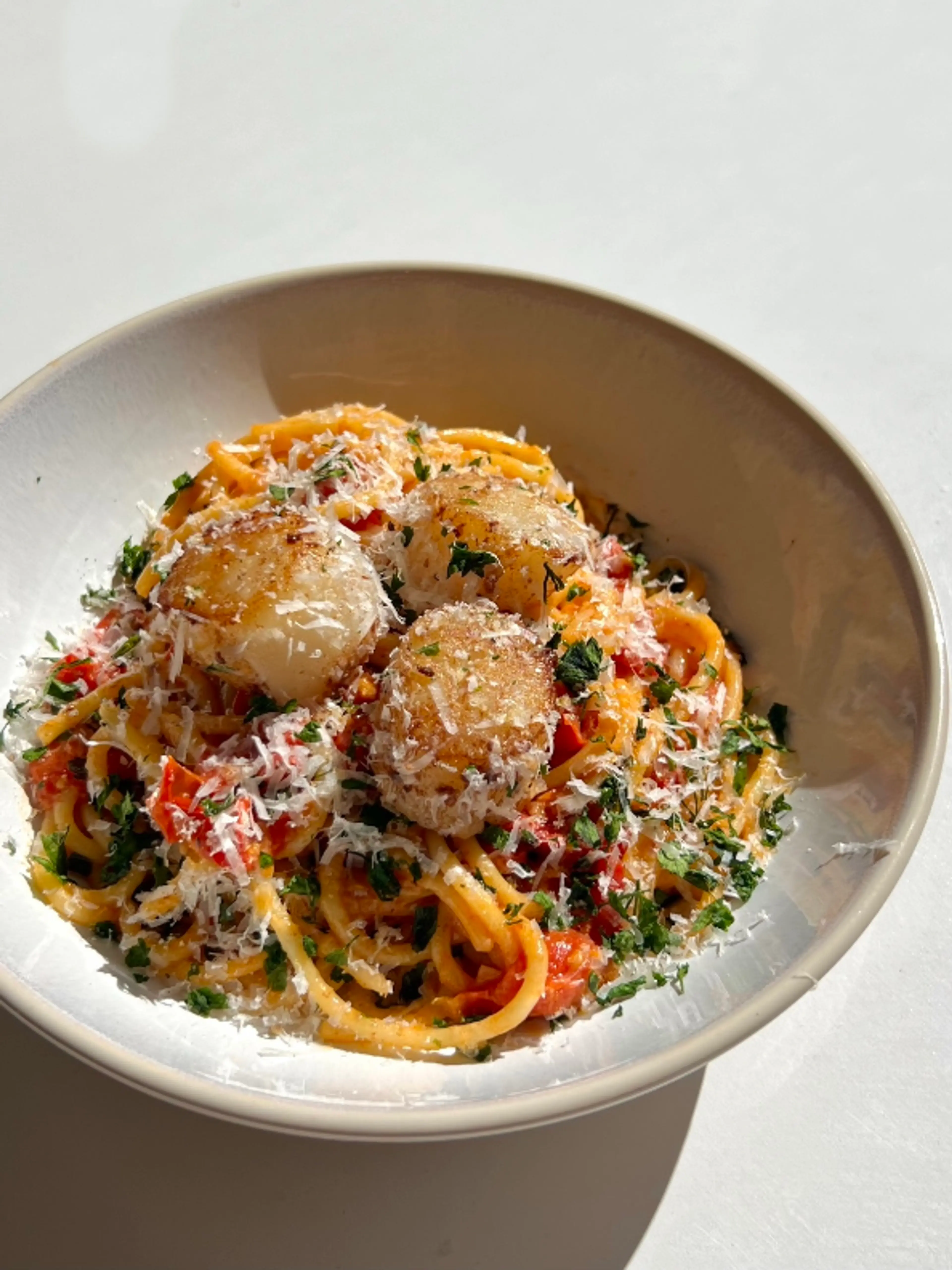 Burst Tomato Pasta & Seared Scallops