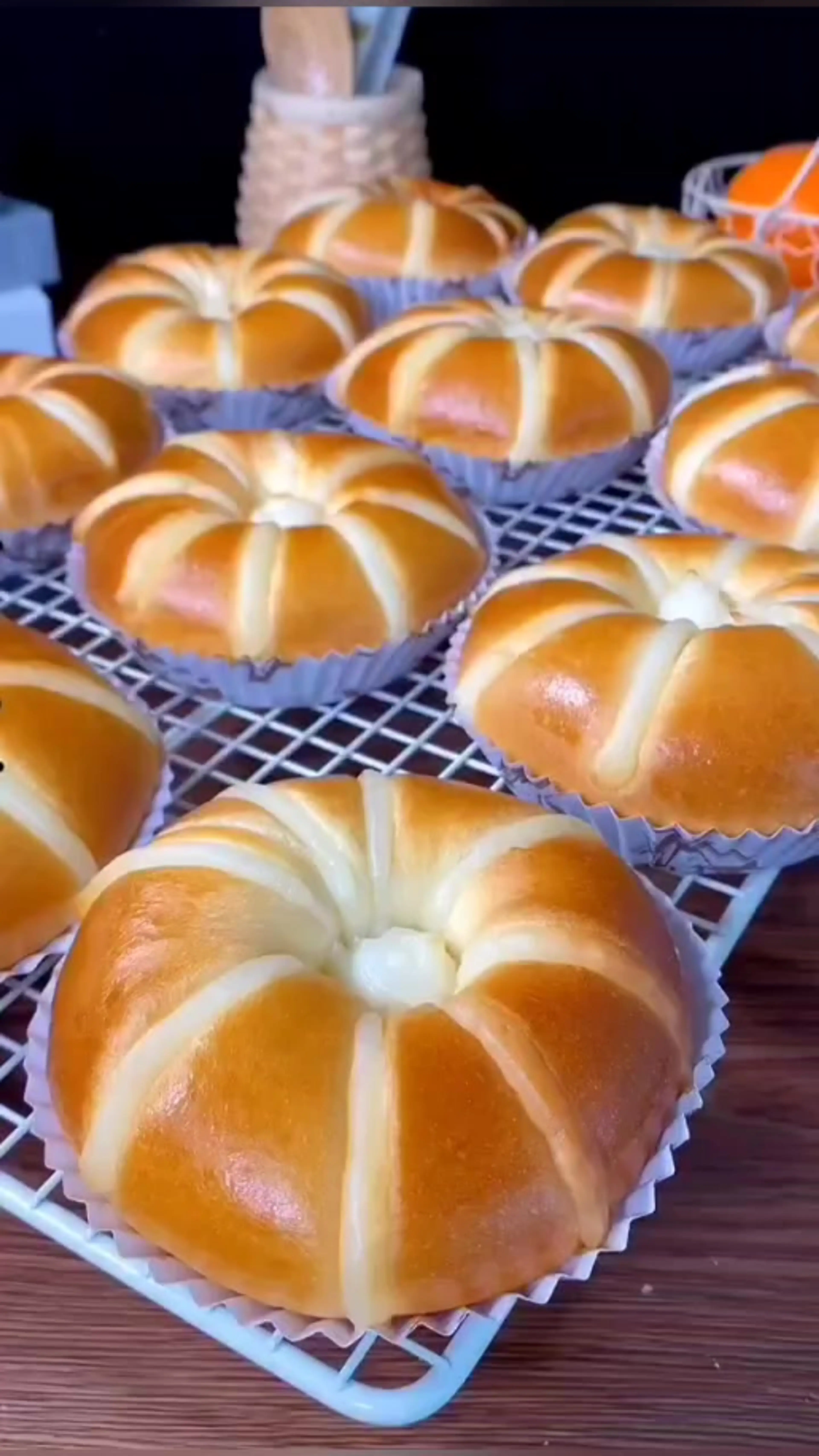 Fluffy Yogurt Cheese Buns