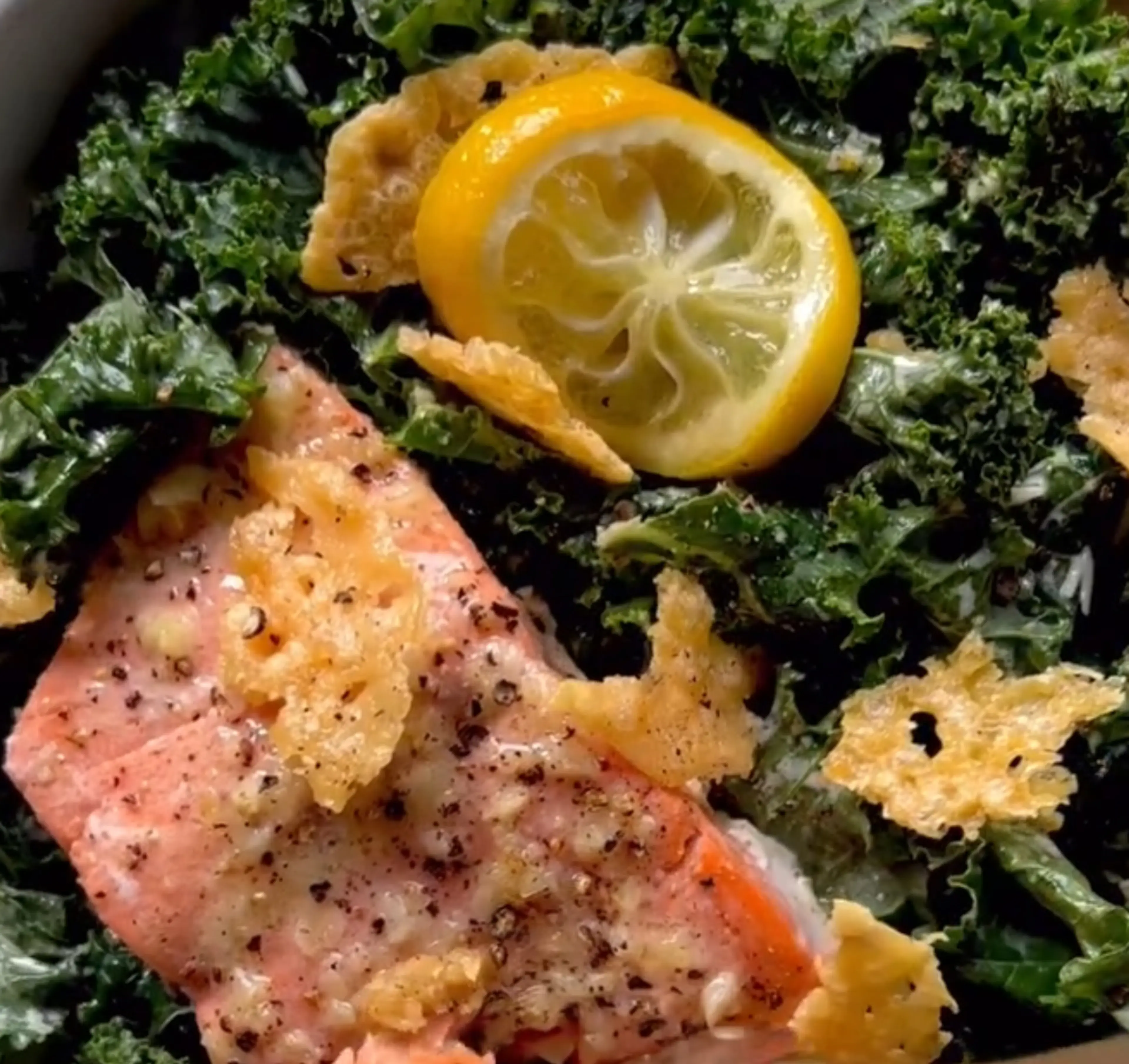 Lemon Garlic Butter Salmon Salad