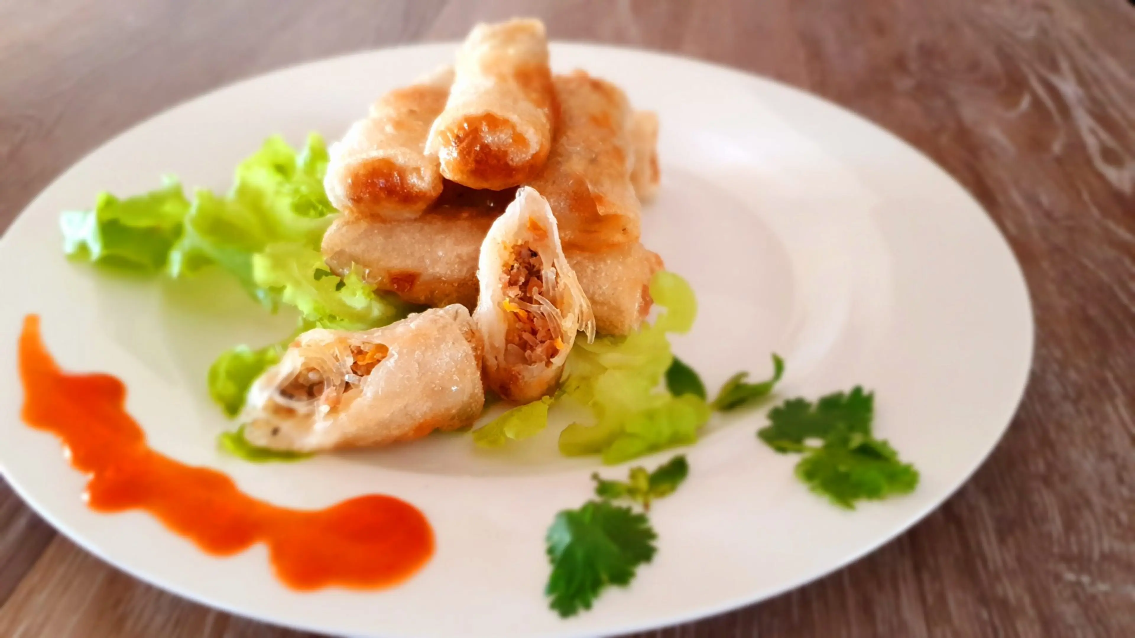 Nems très croustillants au poulet et aux crevettes