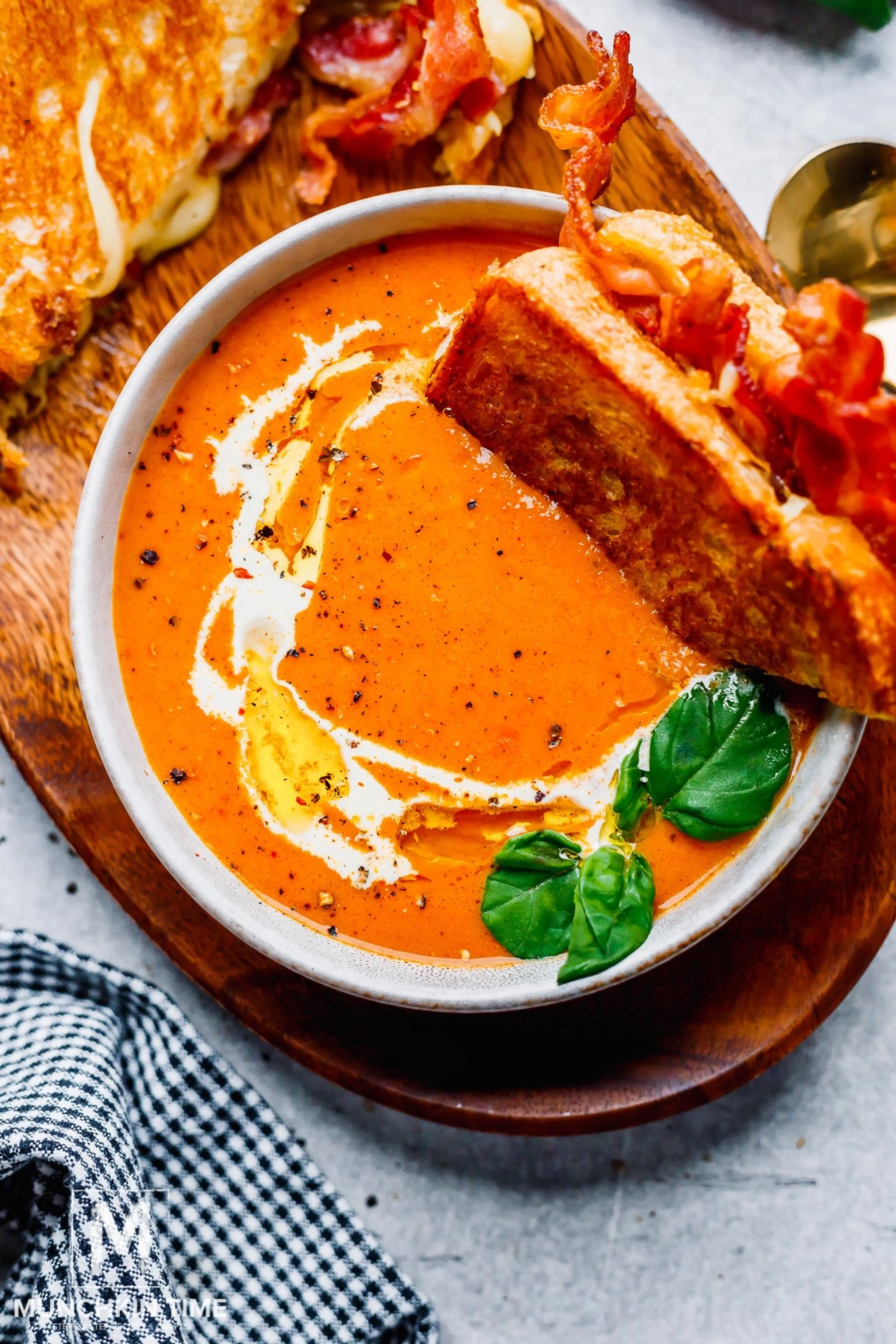 Creamy Tomato Bisque Soup Recipe