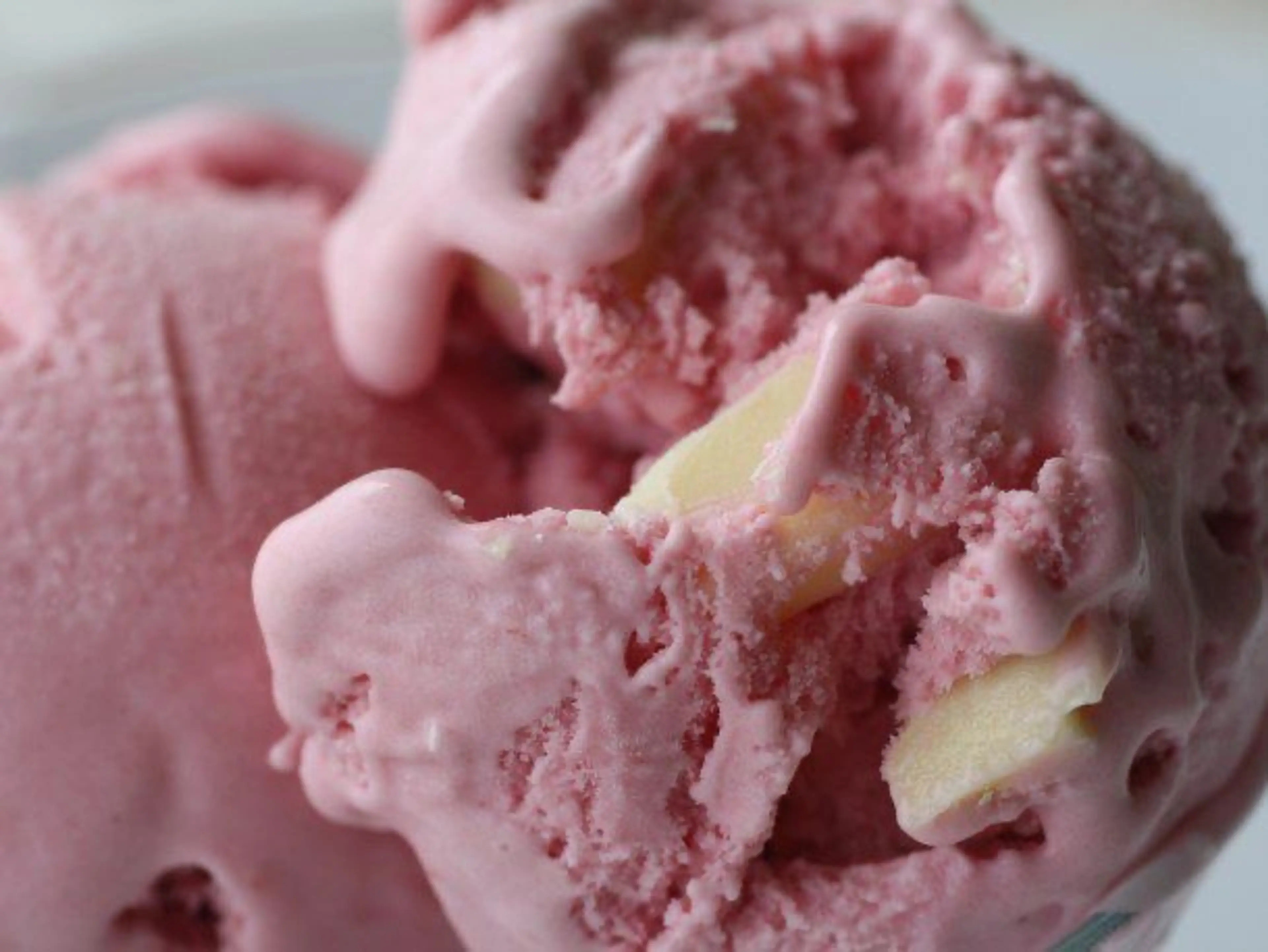 Cranberry Ice Cream