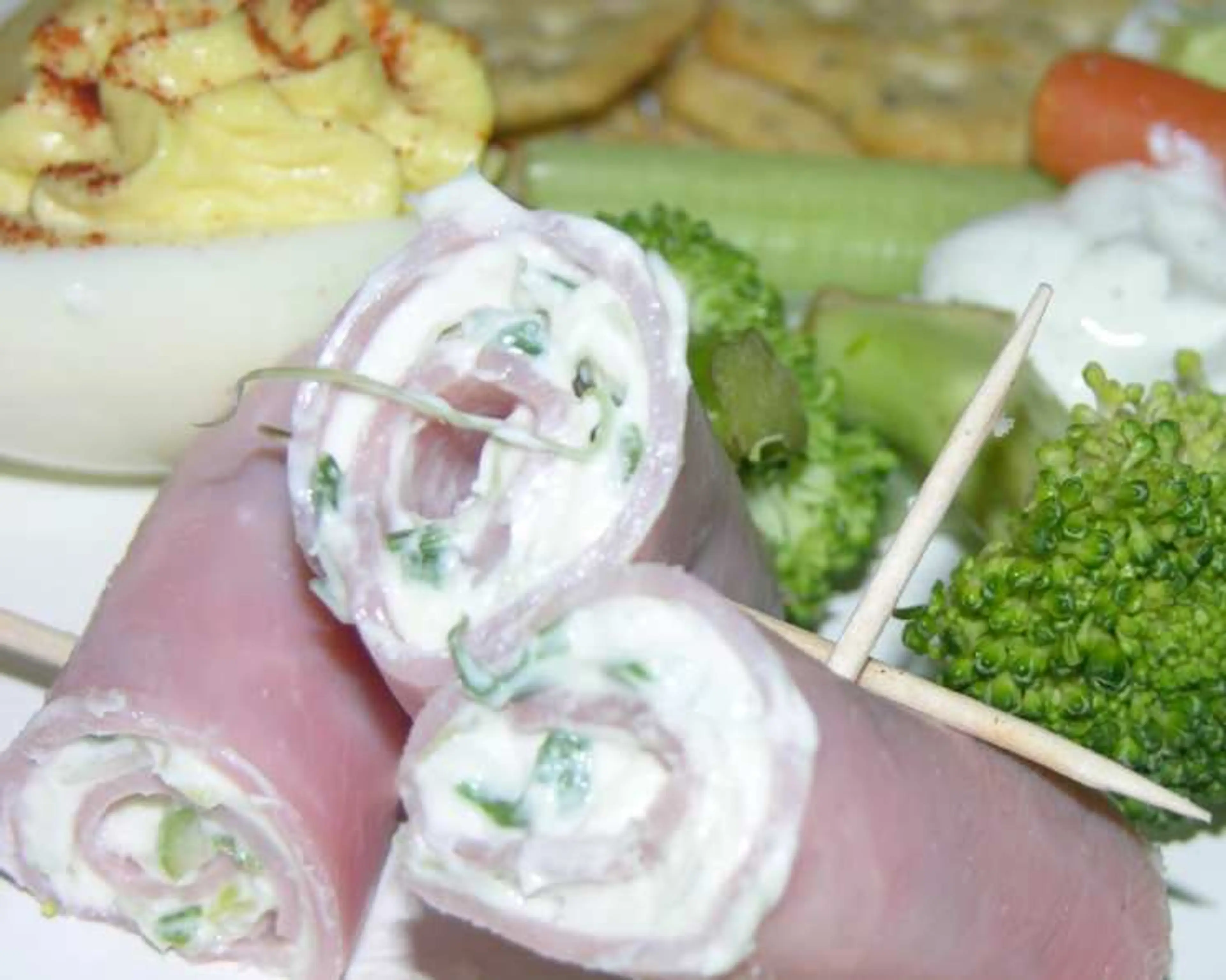 Ham & Cream Cheese Roll