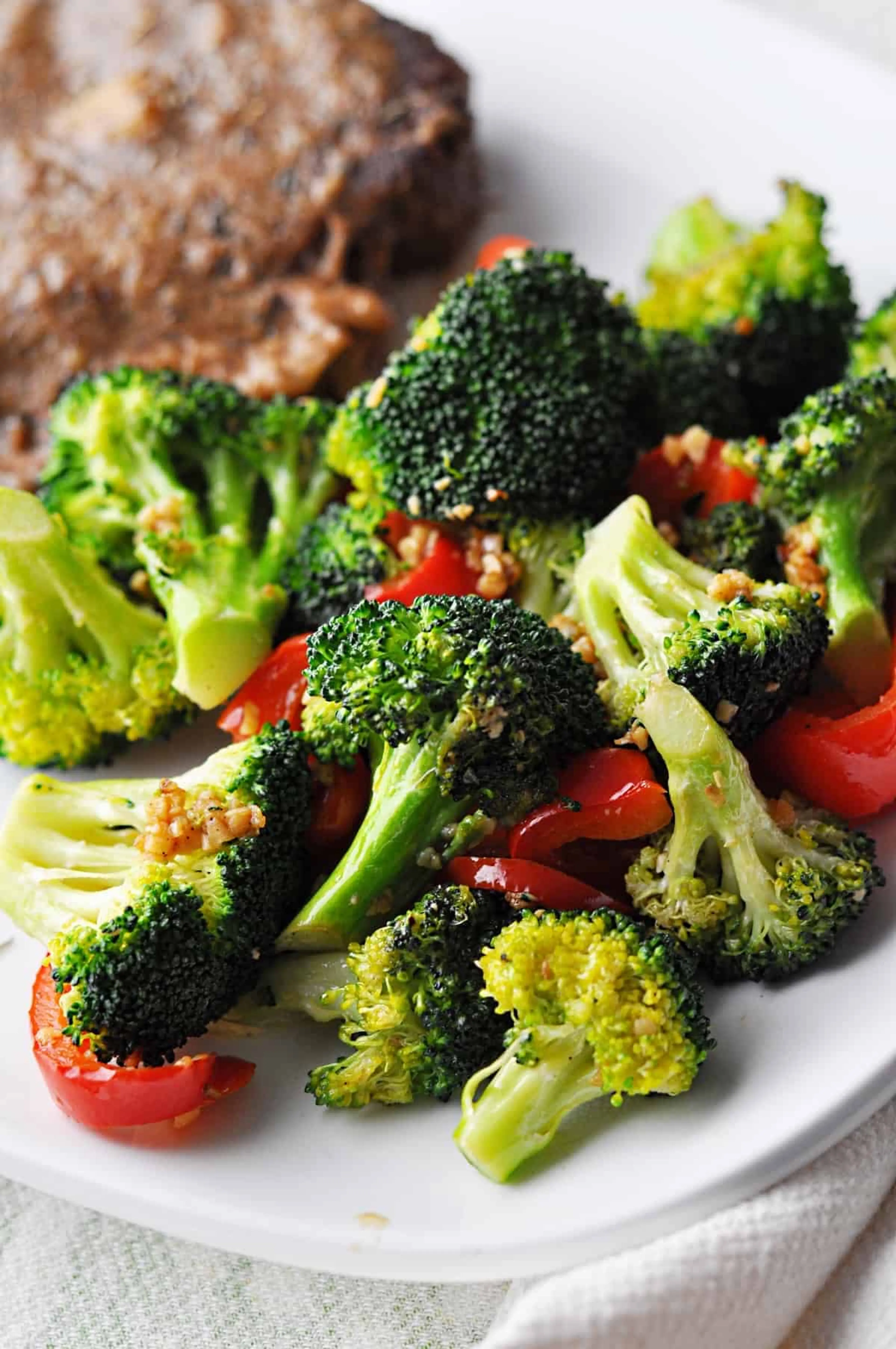 Sauteed Broccoli with Red Pepper
