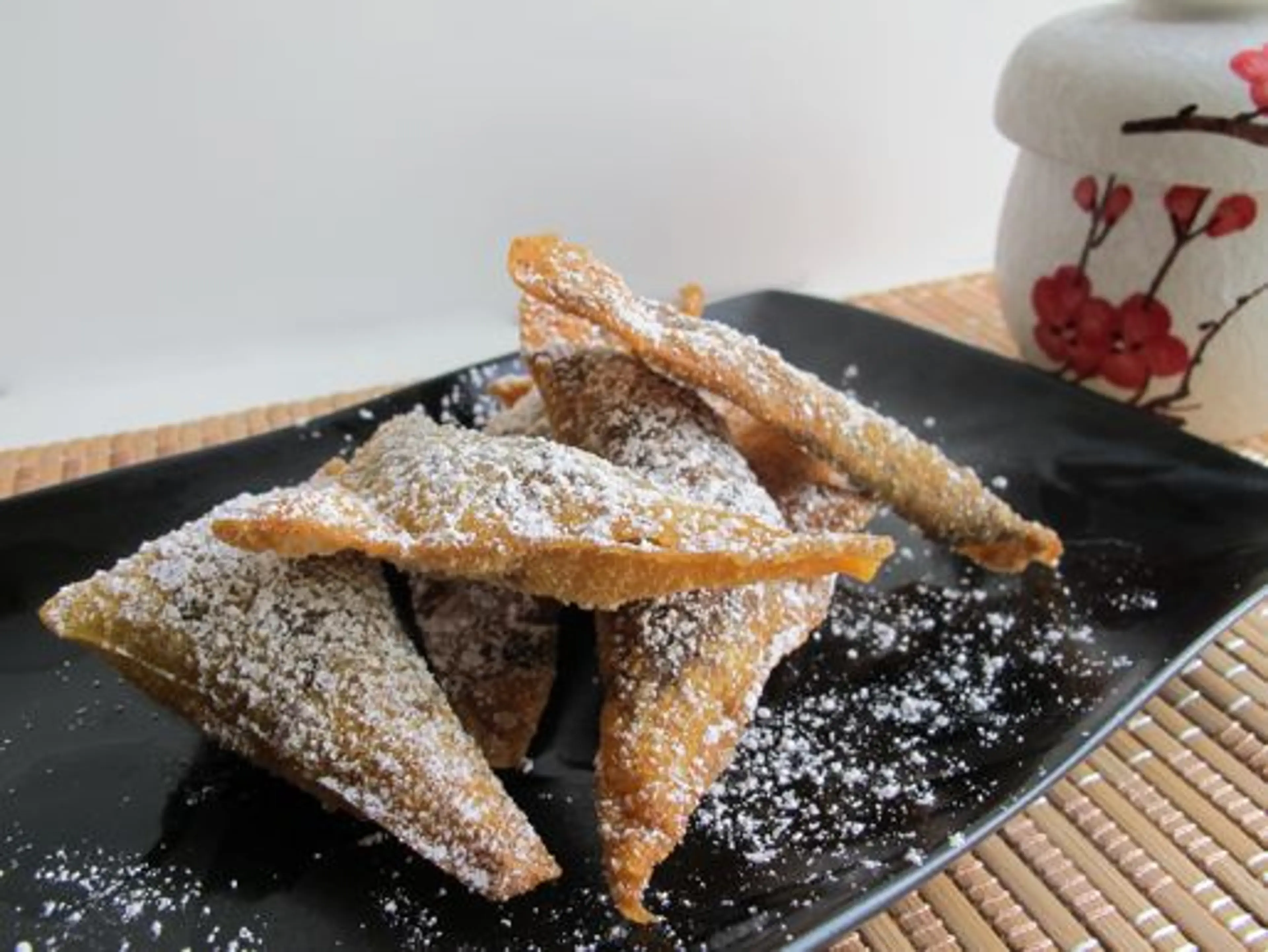 Crunchy Fried Chocolate Wontons Recipe