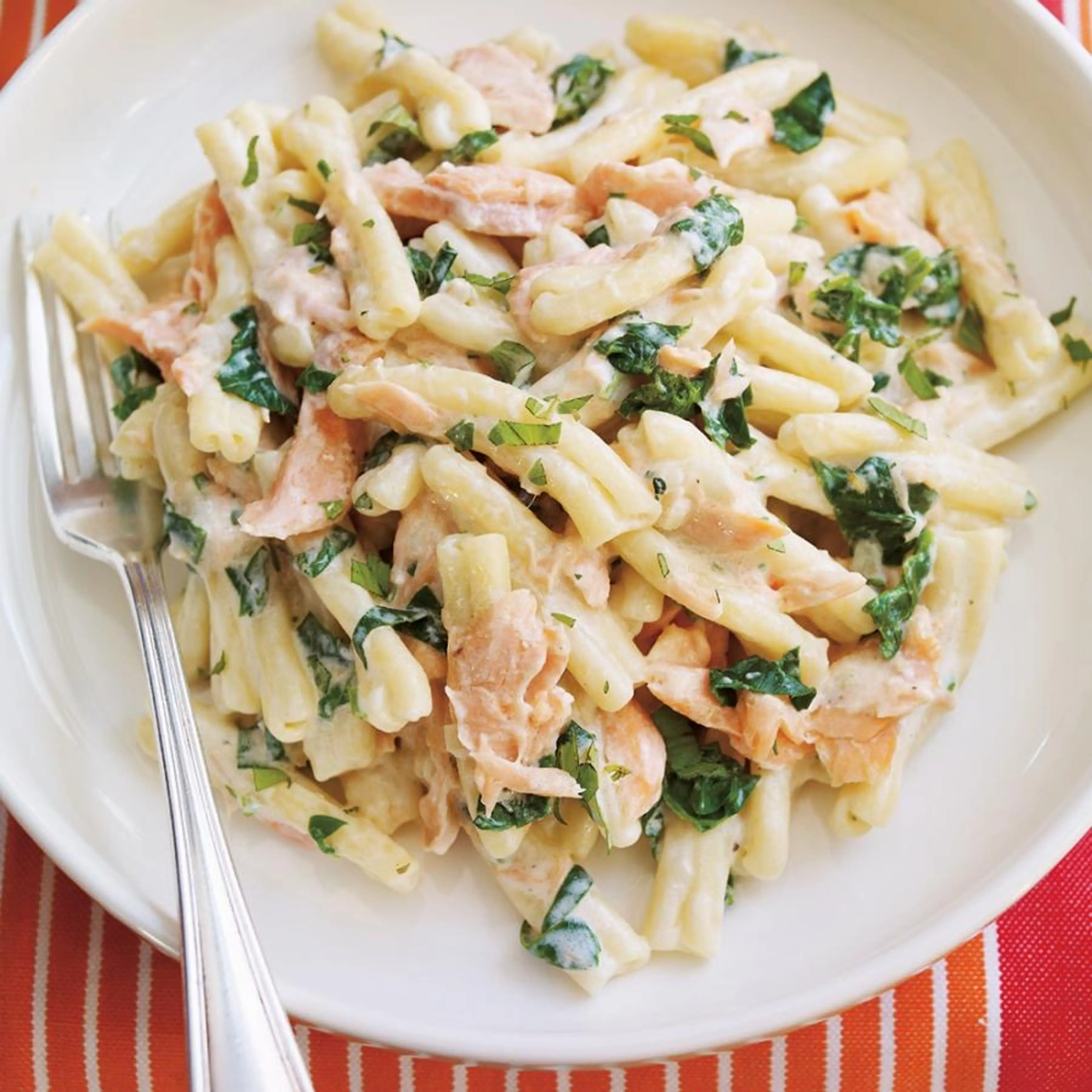 Pâtes à la crème et au saumon