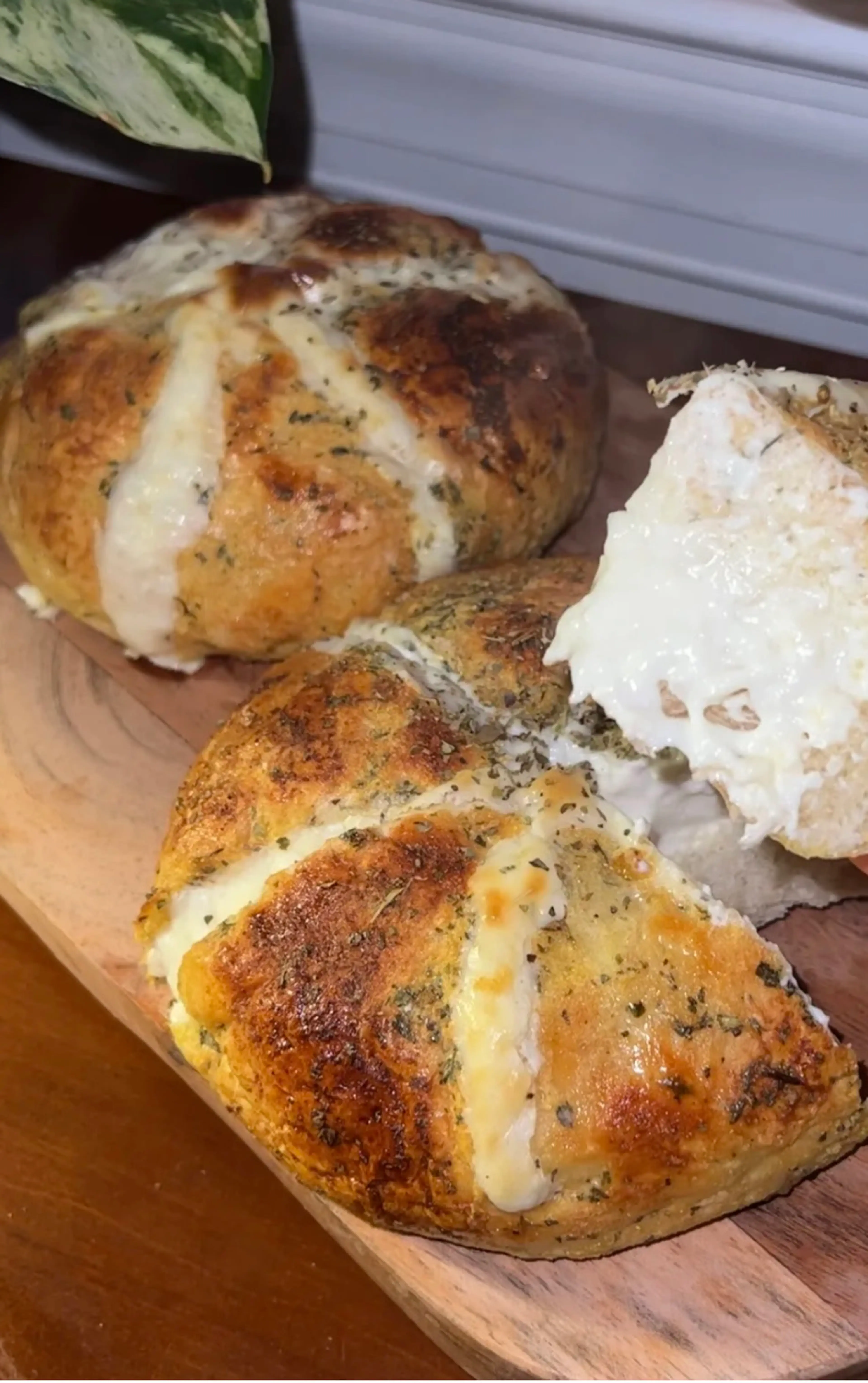 Korean Cream Cheese Garlic Bread