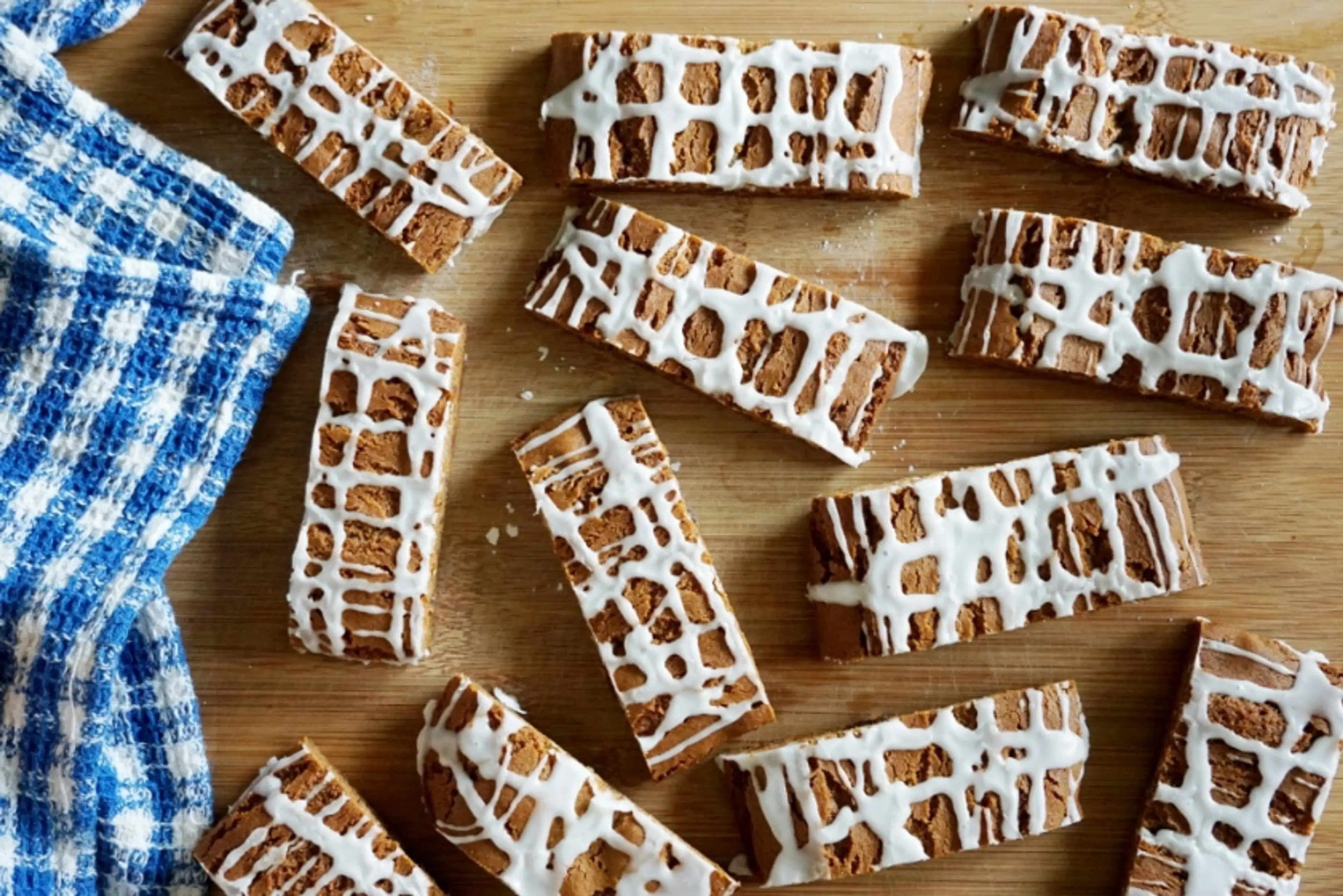 Old-Fashioned Hermit Bars