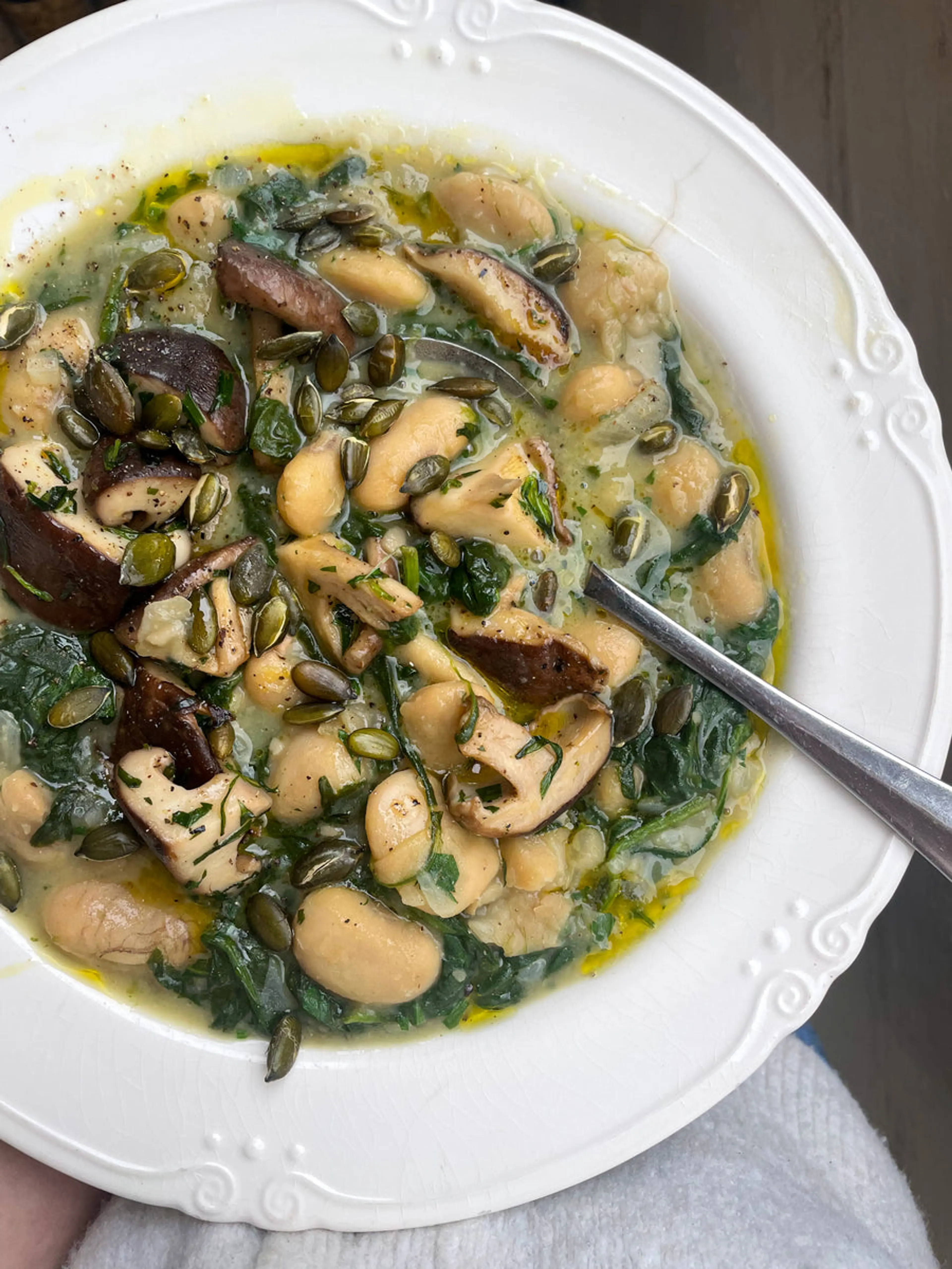 Speedy Spinach & Tarragon Mushroom Beans