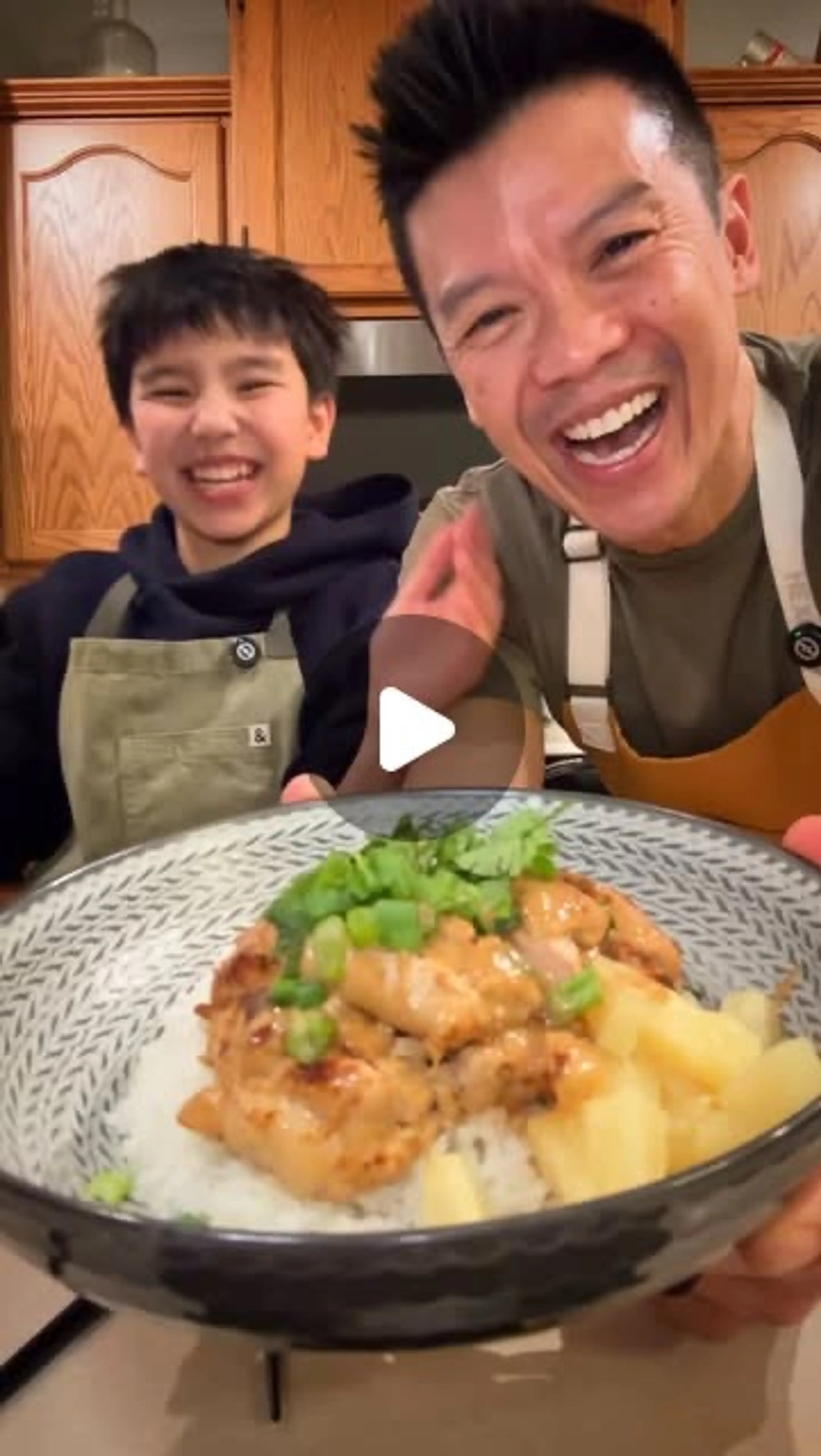 Pineapple Coconut Chicken #coconut #pineapple #chickenrecipe