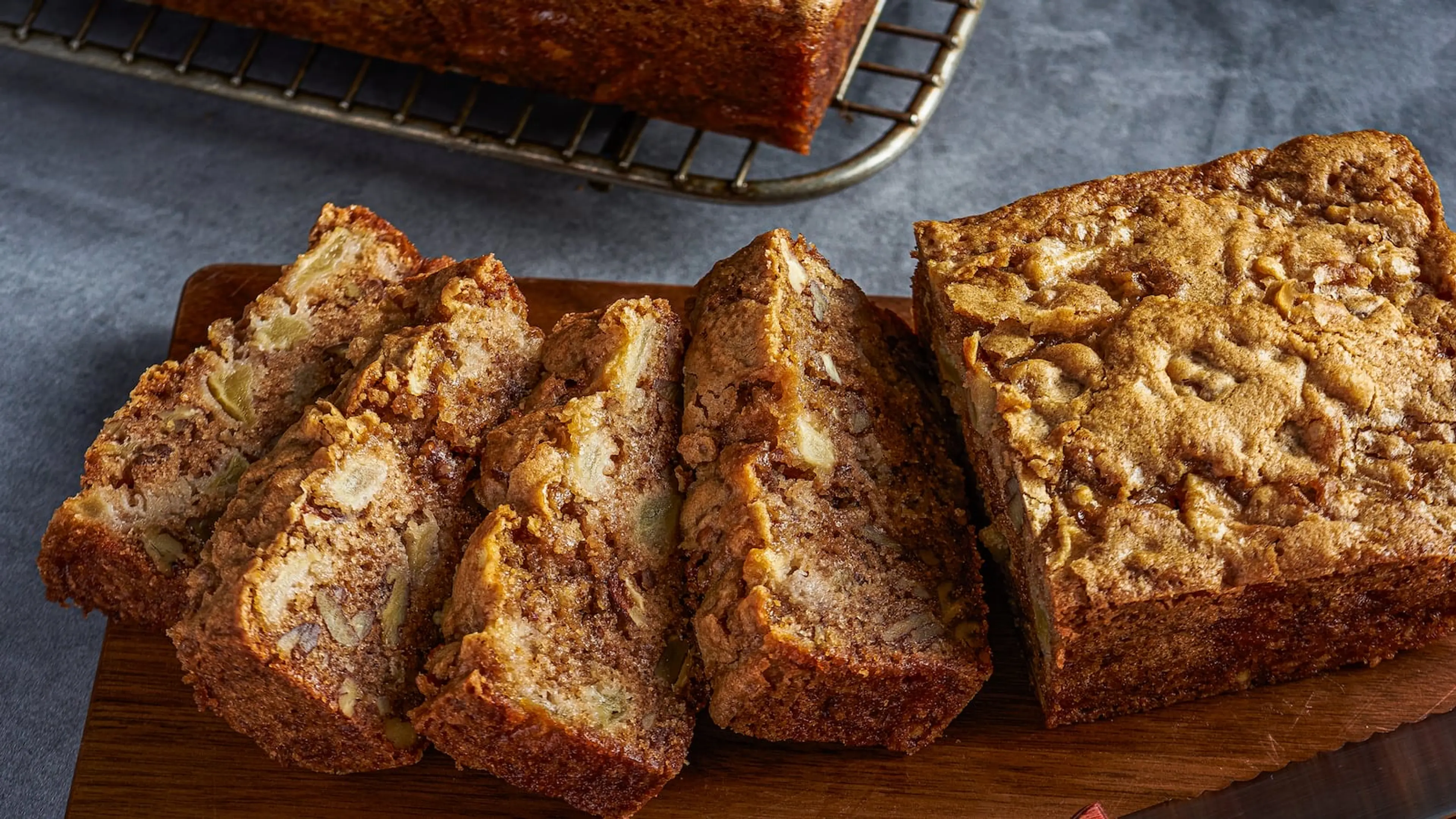 Cinnamon Apple Bread