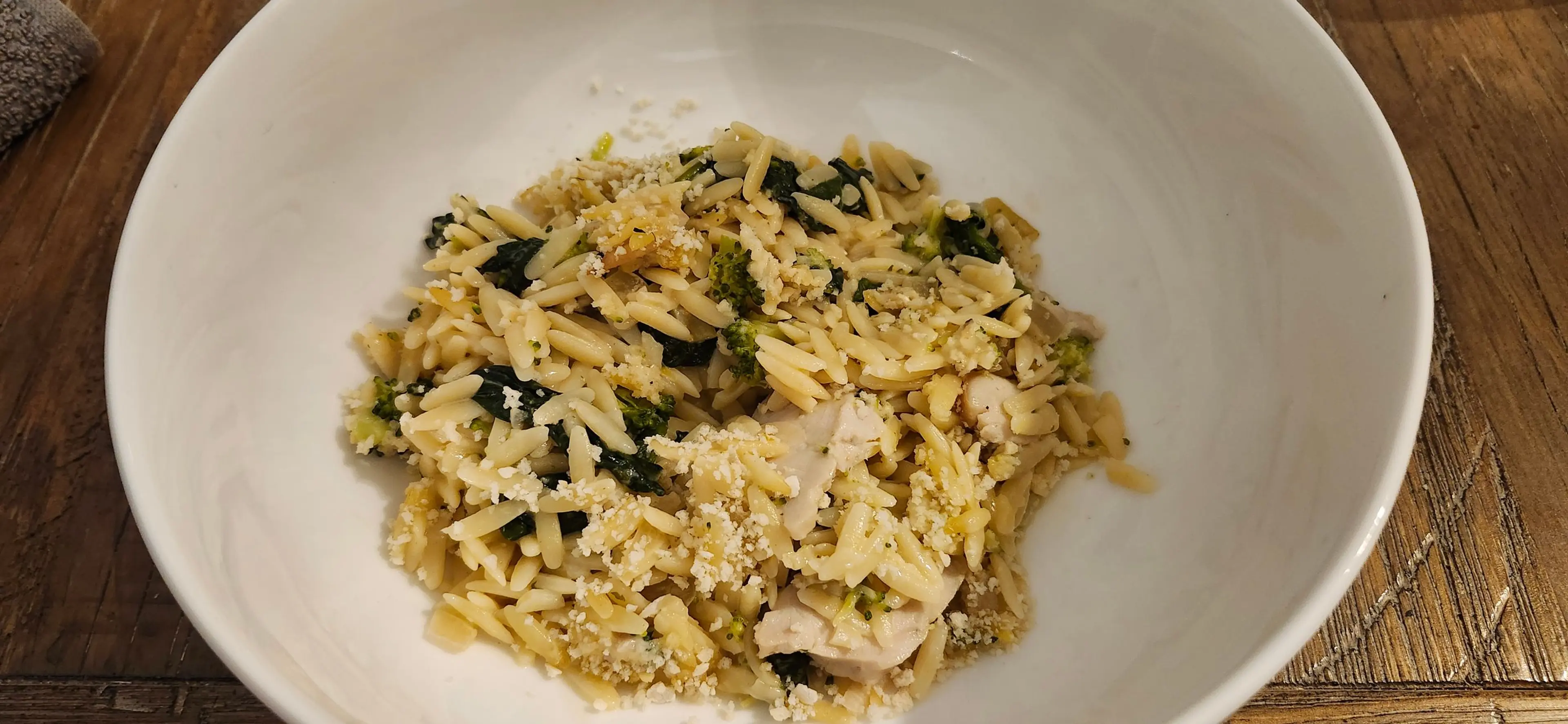 Creamy Spinach and Lemon Orzo Bake