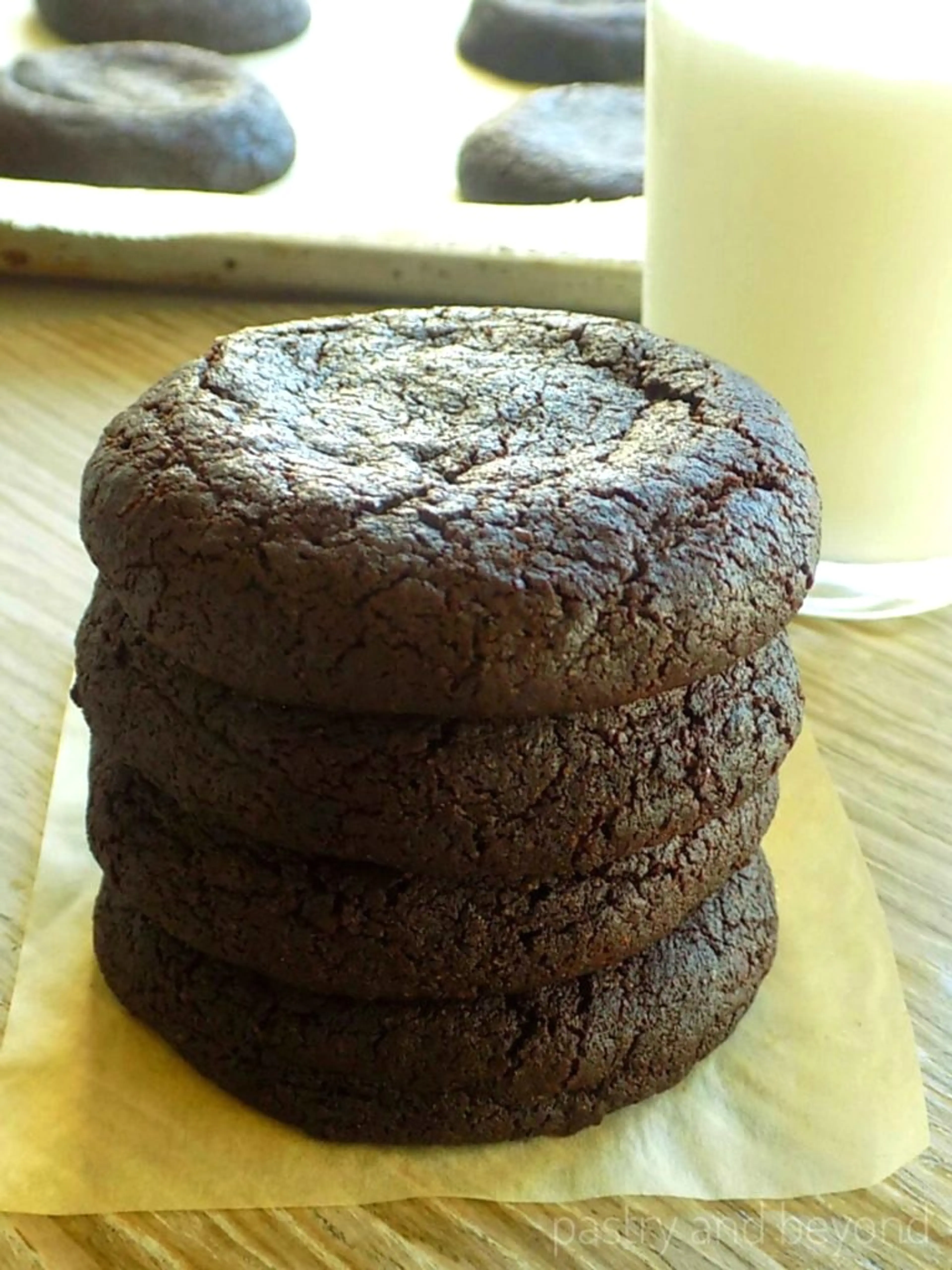 Moist Chocolate Cookies with Cocoa Powder