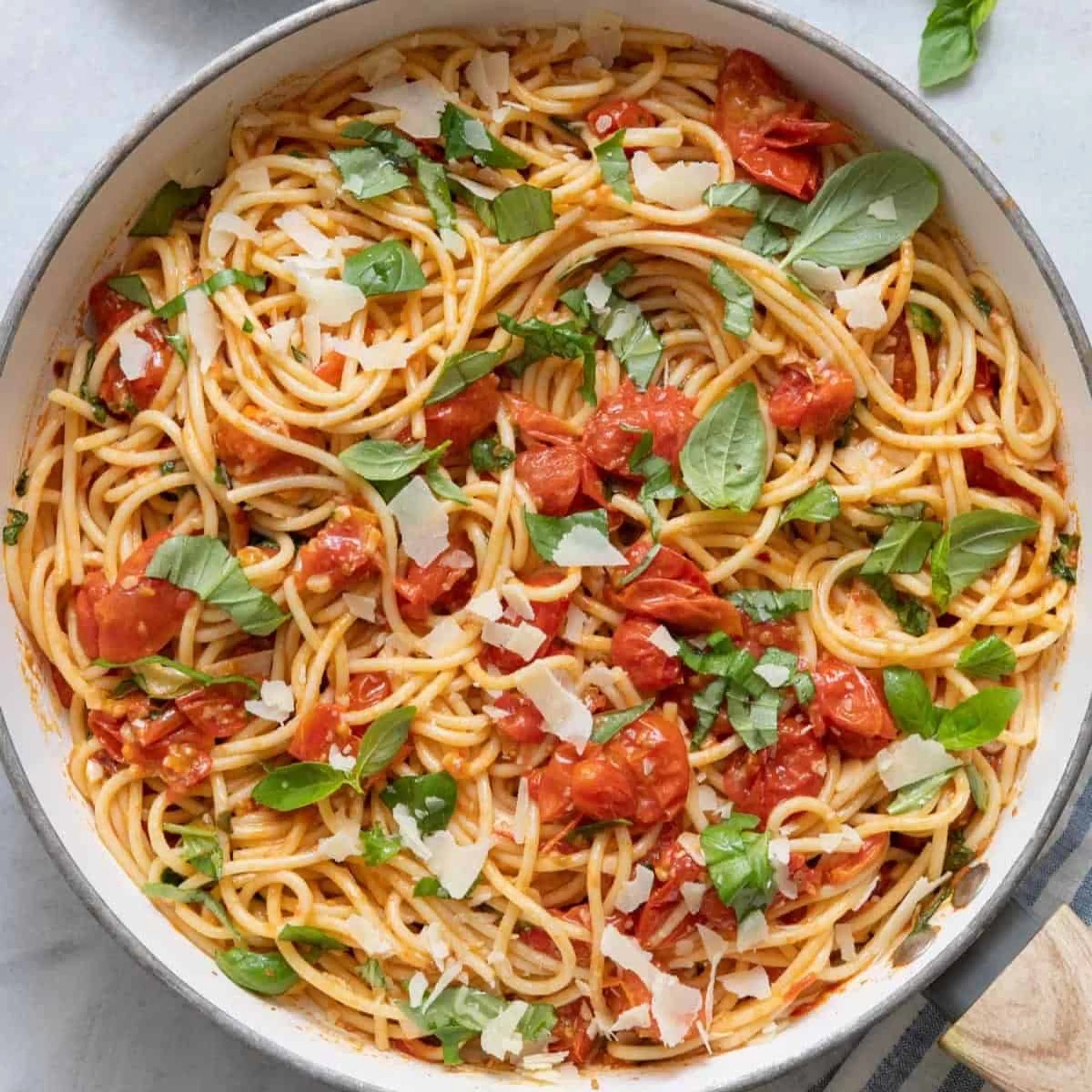 Pasta with Cherry Tomatoes