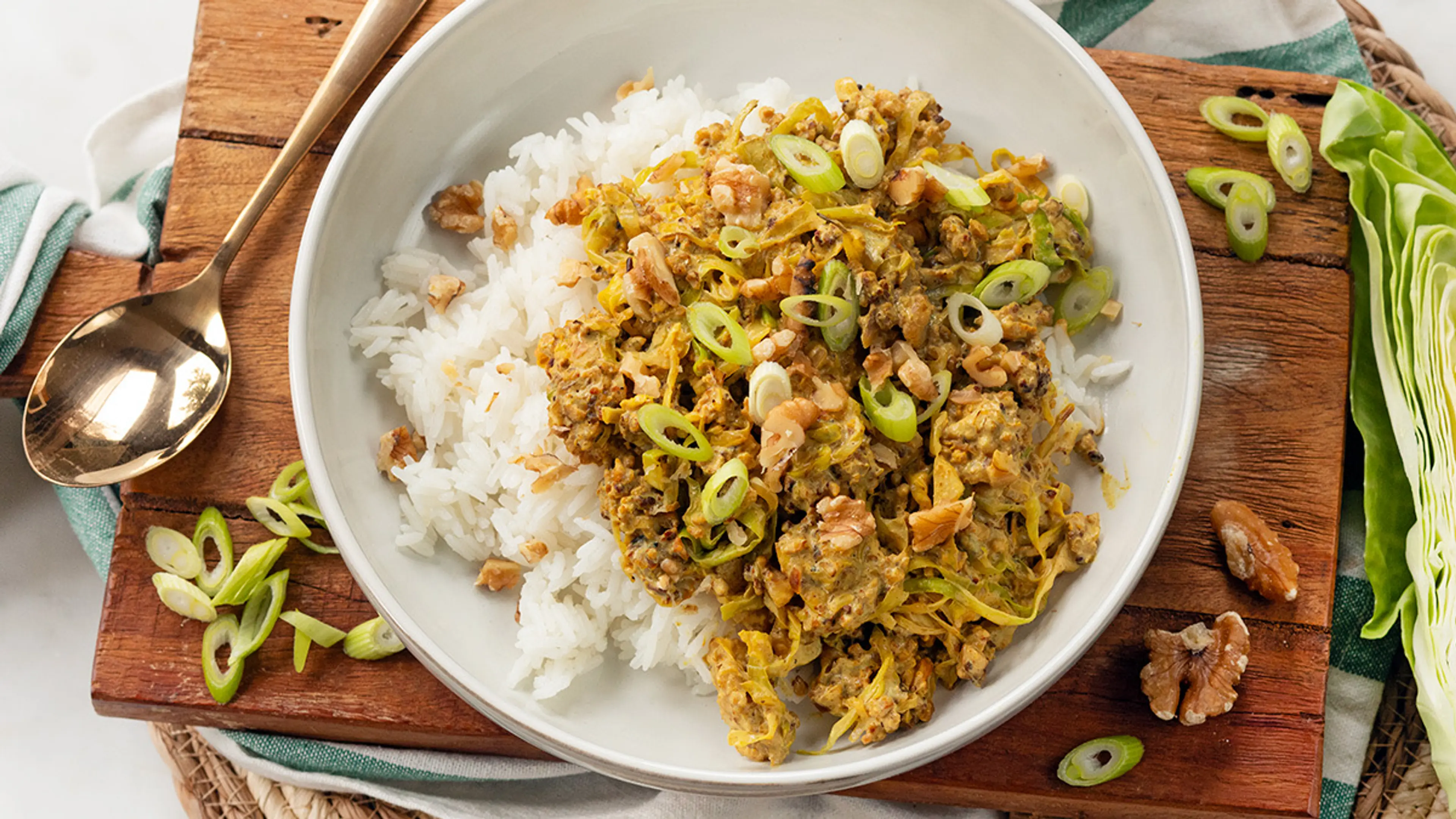 Spitskool roerbak met kerrie