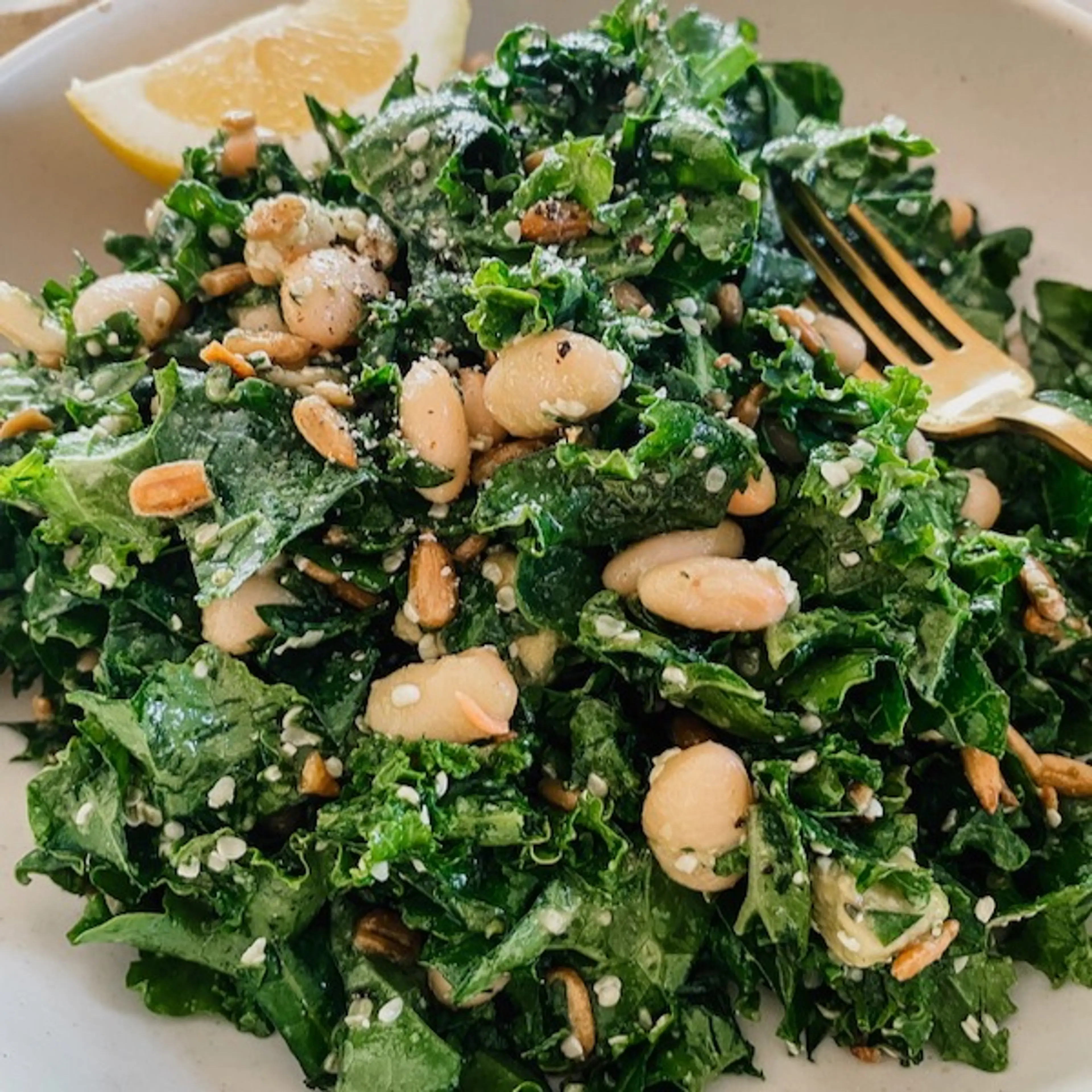 Copycat Erewhon White Bean & Avocado Kale Salad