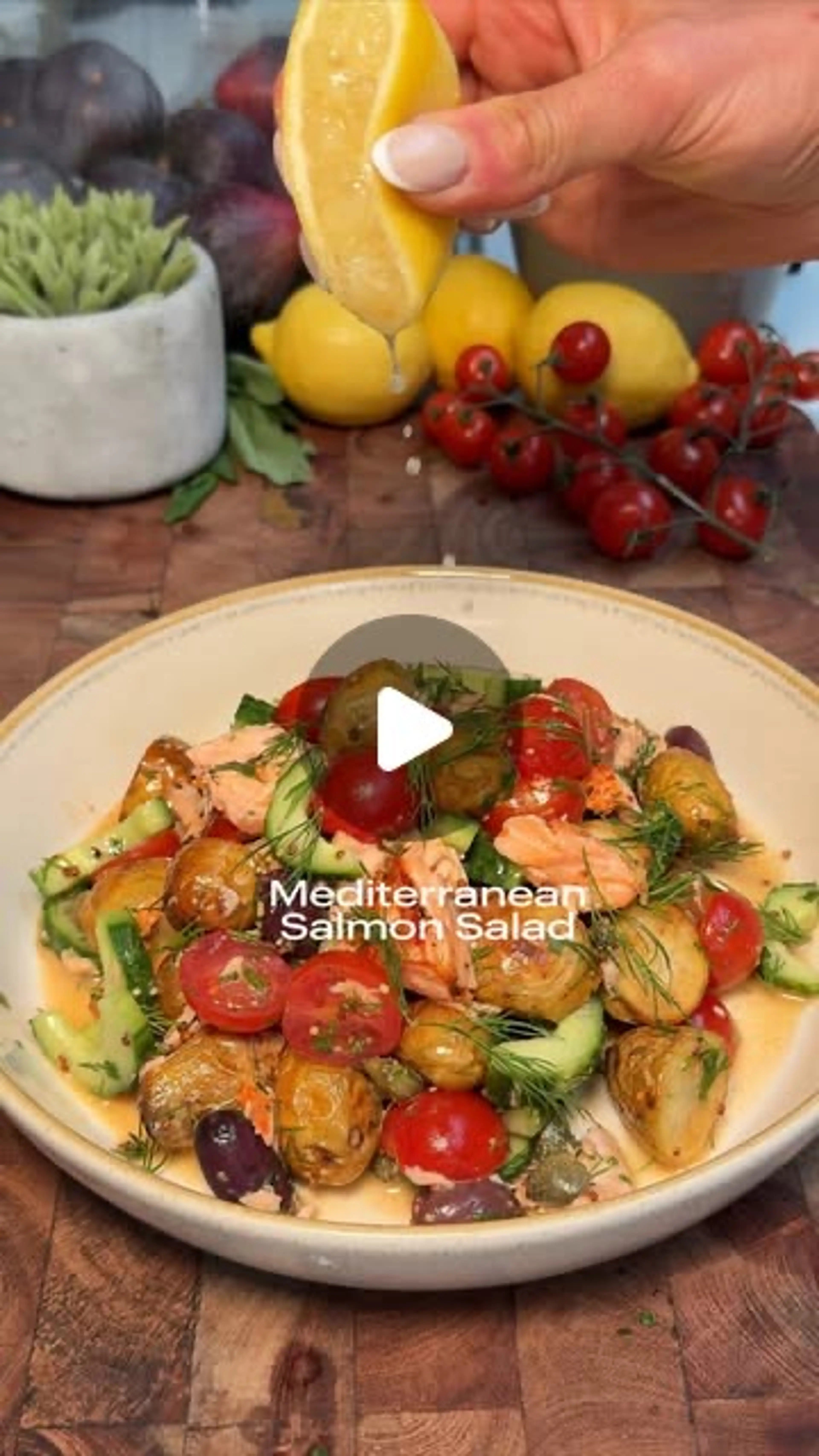 Mediterranean Roasted Salmon Salad