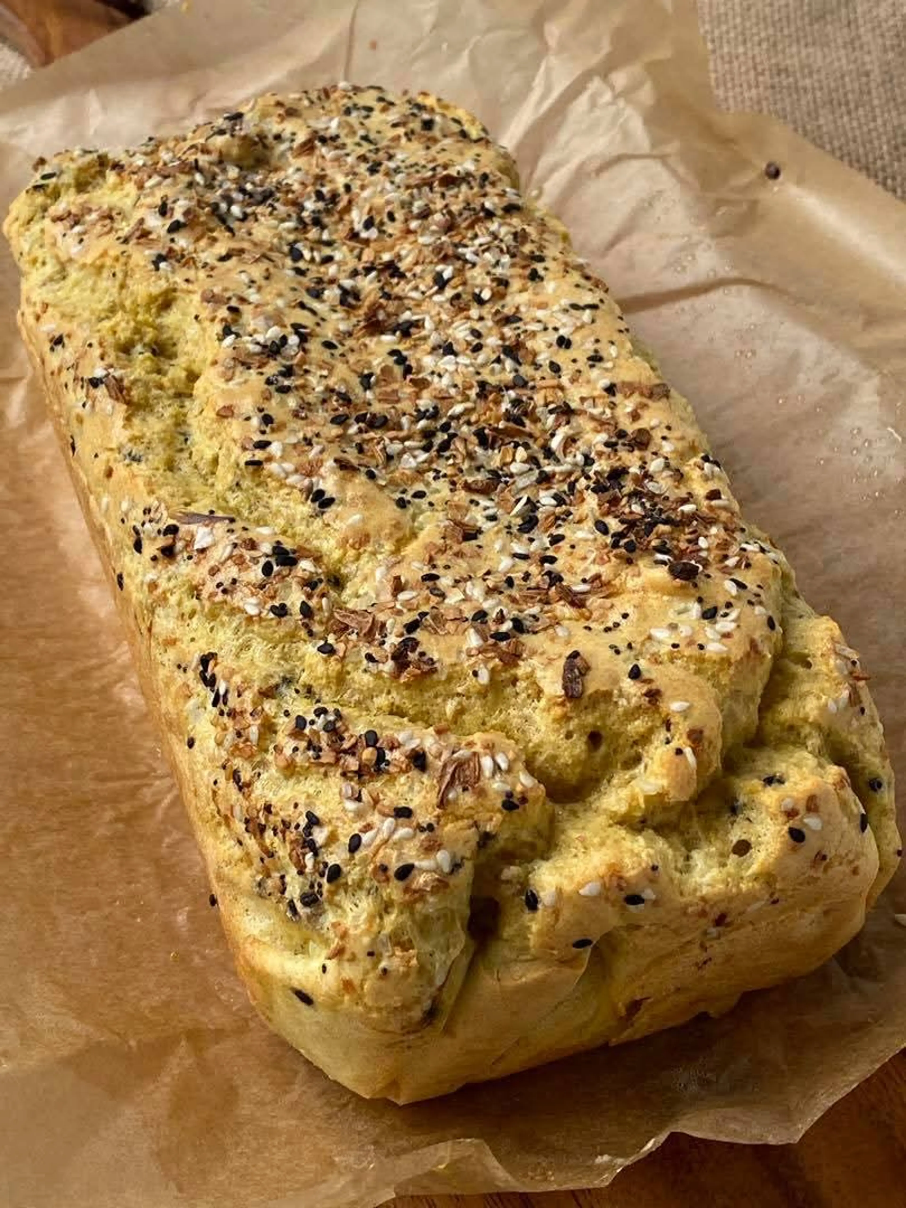 Easy Everything Bagel Bread