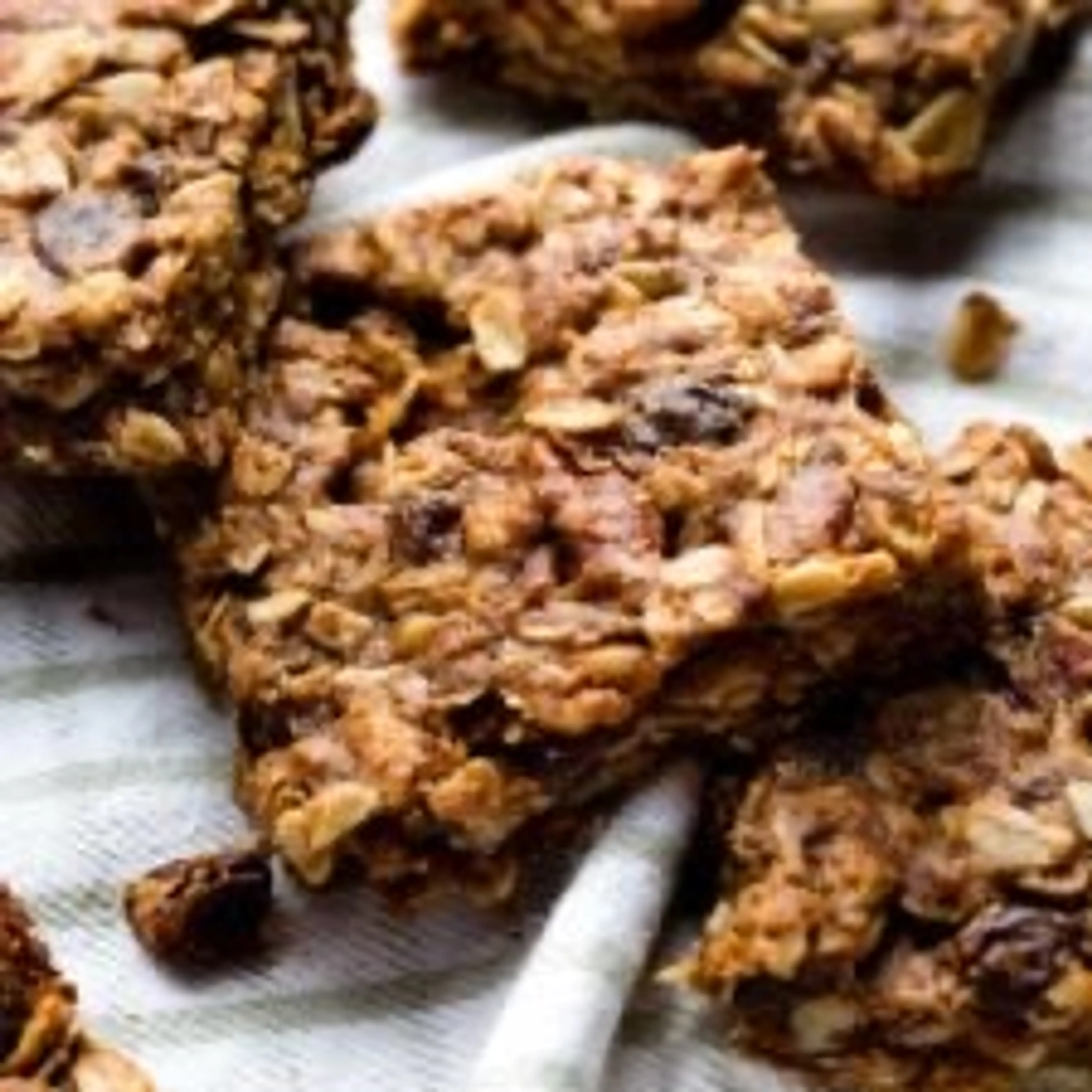 Soft Oatmeal Raisin Cookie Granola Bars