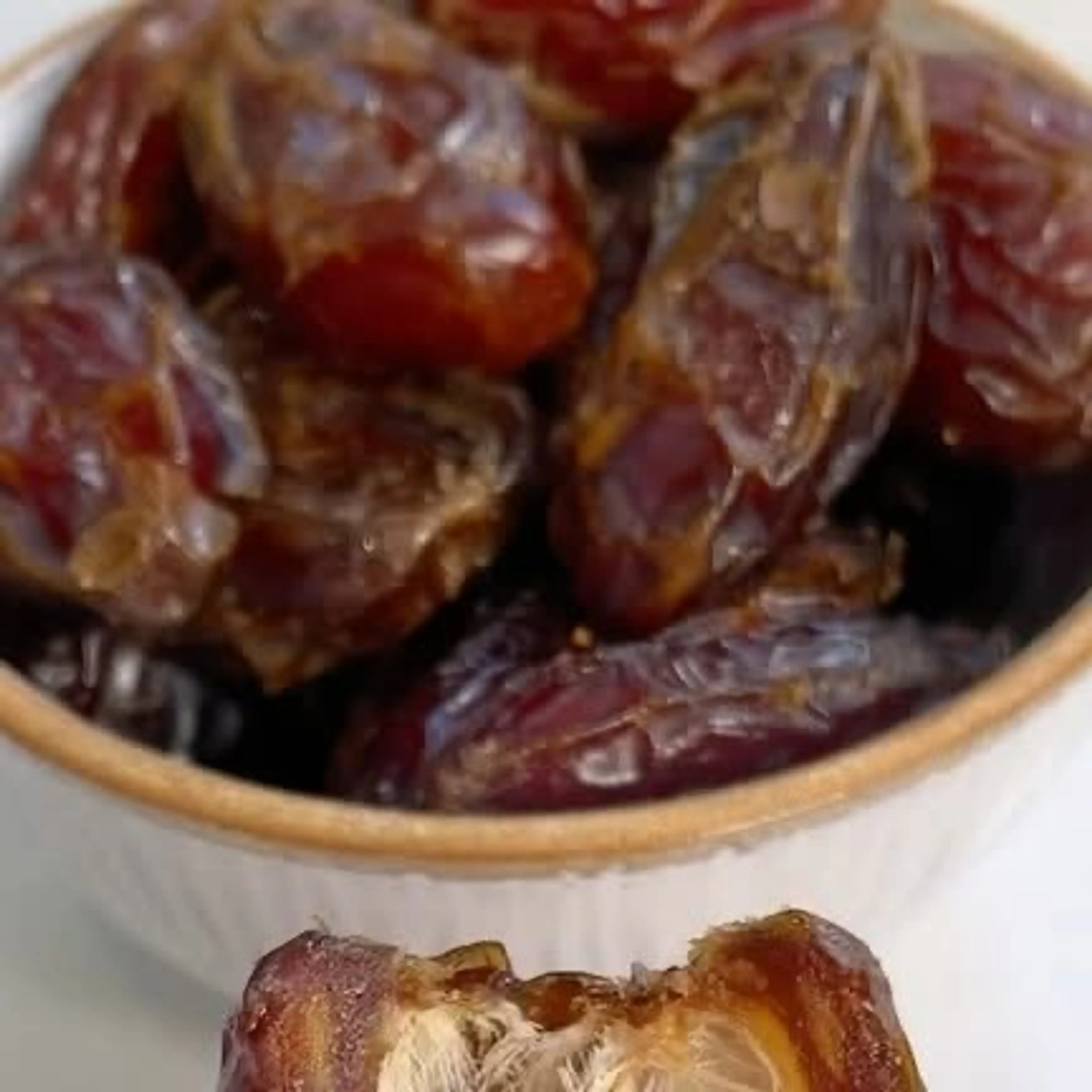 Healthy Date and Walnuts Cake